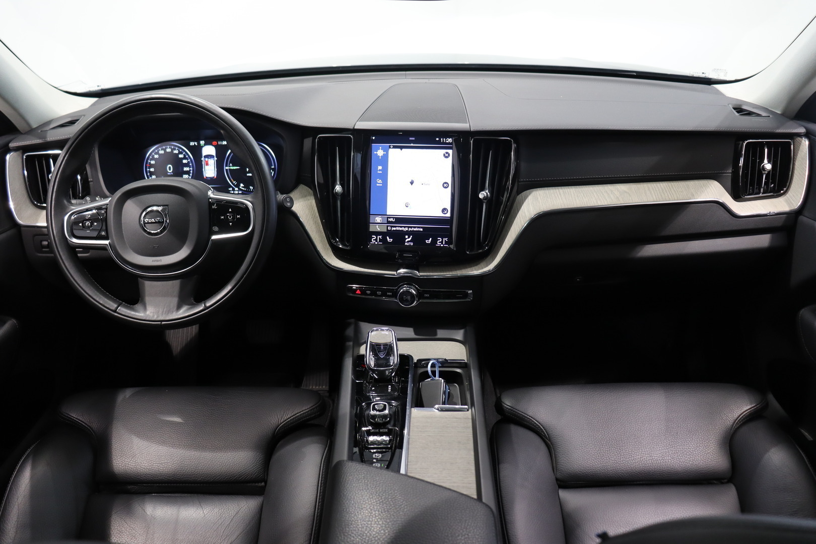 VOLVO XC60 2021