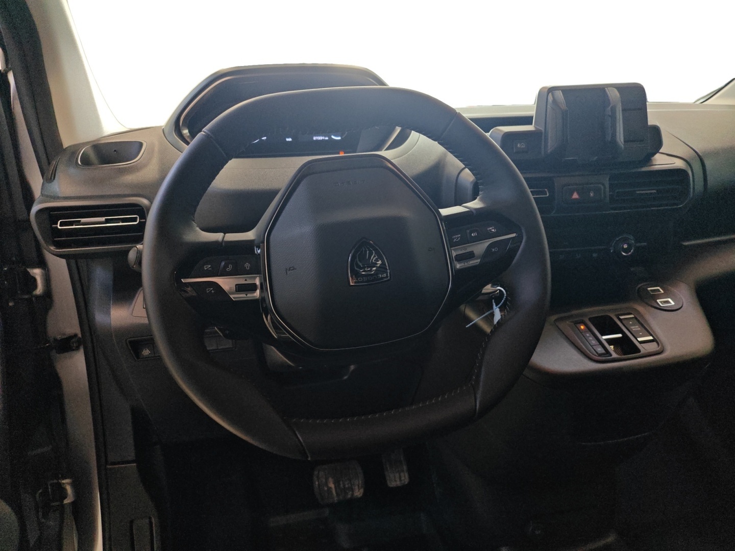 PEUGEOT Partner 2025