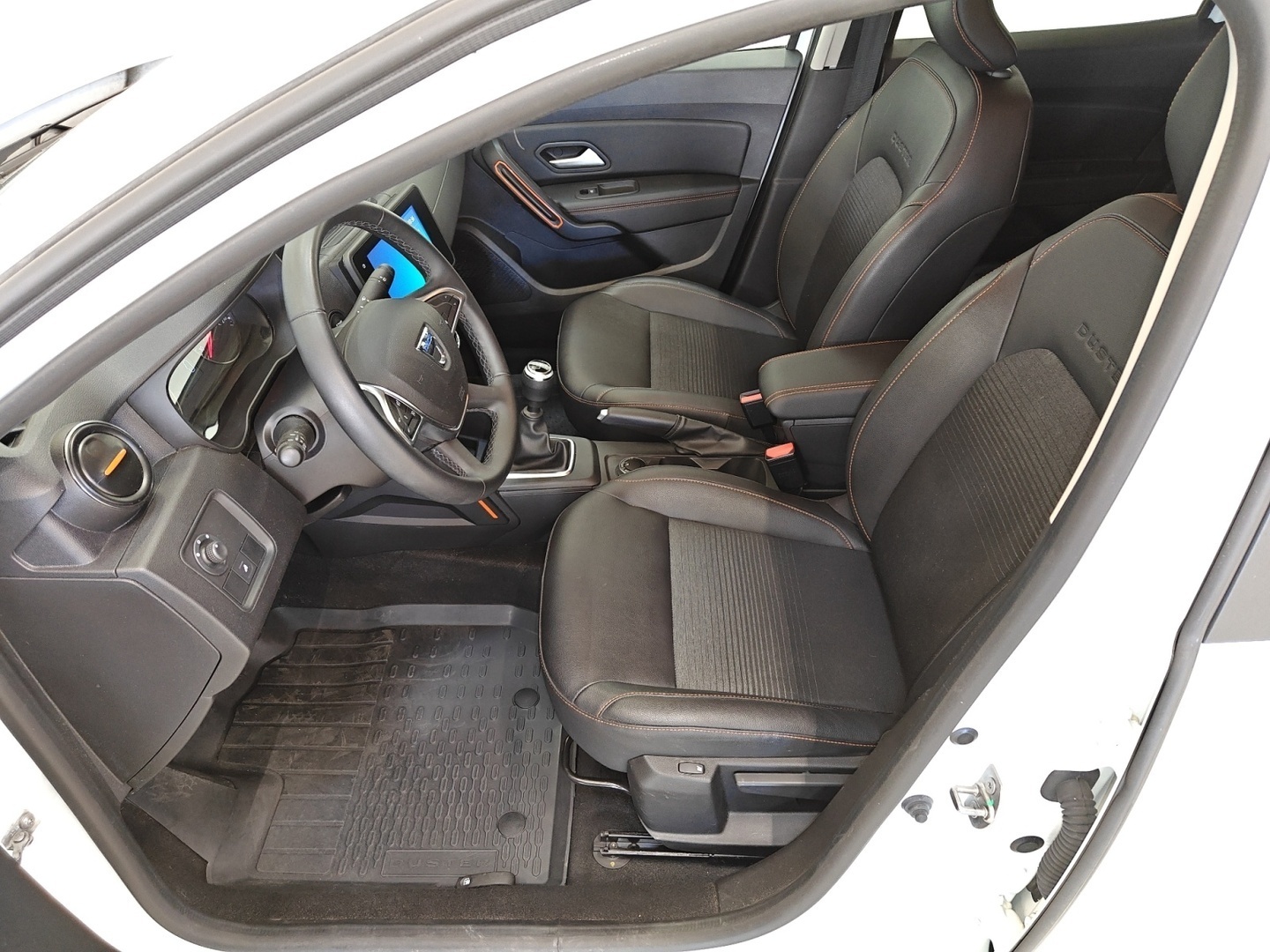 DACIA Duster 10