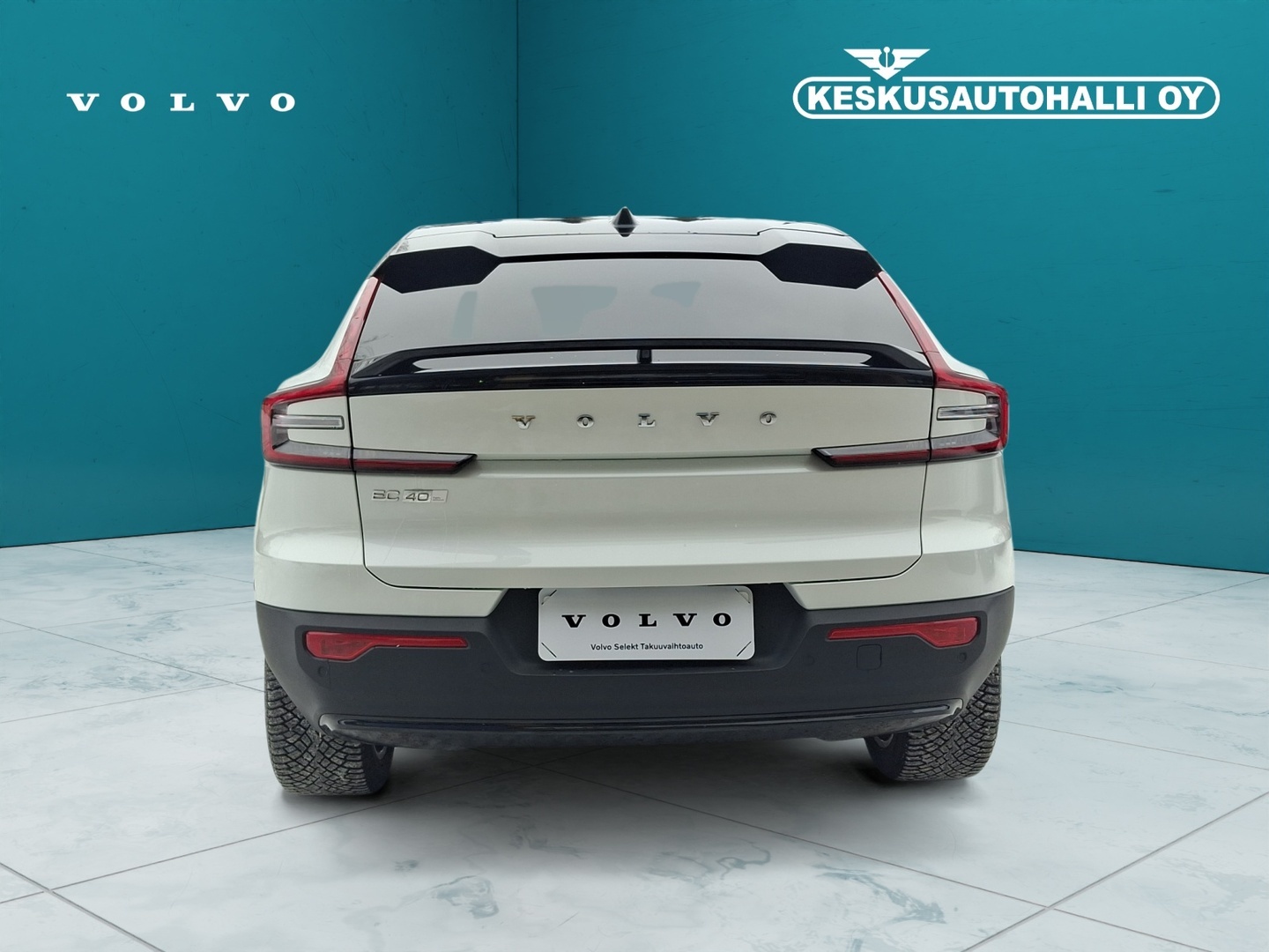 VOLVO EC40 2025