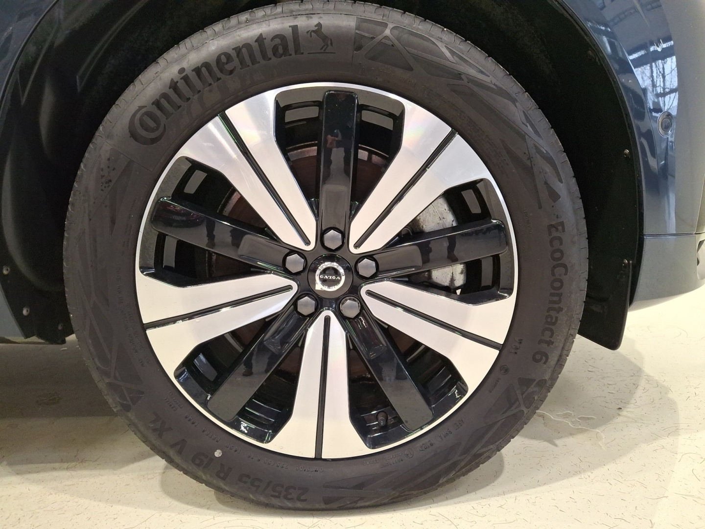 VOLVO XC60 2025