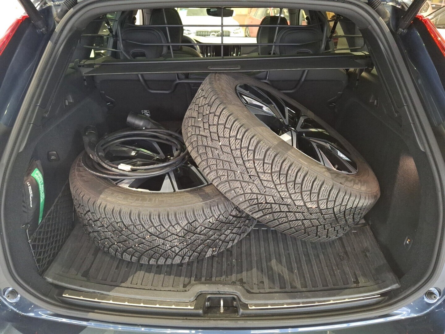 VOLVO XC60 2025