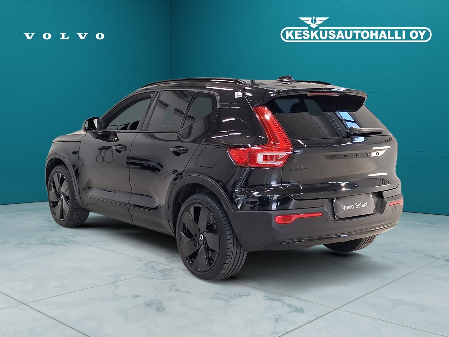 VOLVO EX40 2025