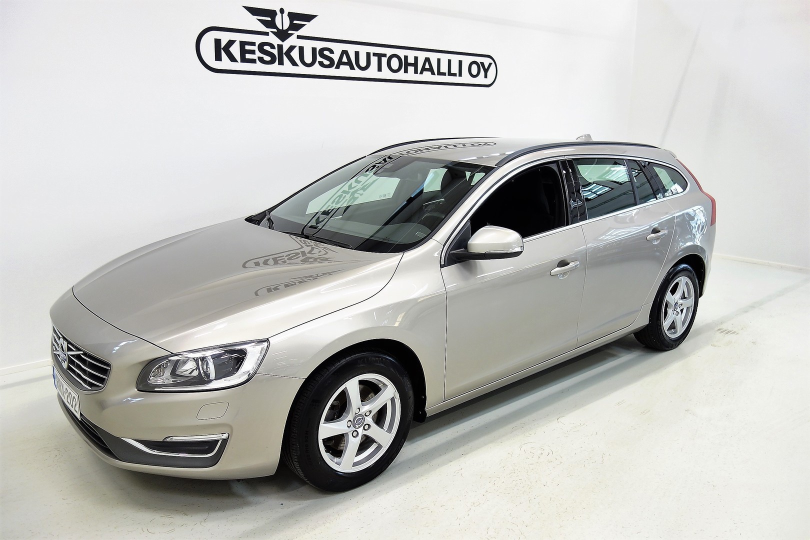 VOLVO V60 2014