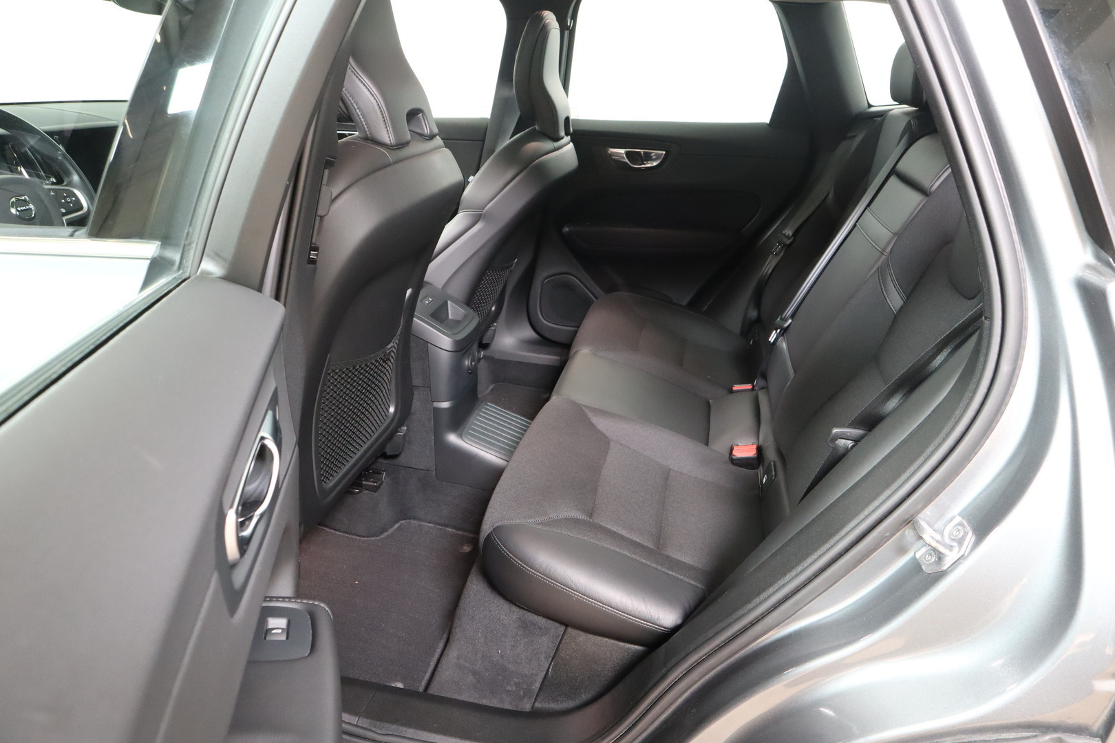 VOLVO XC60 2021