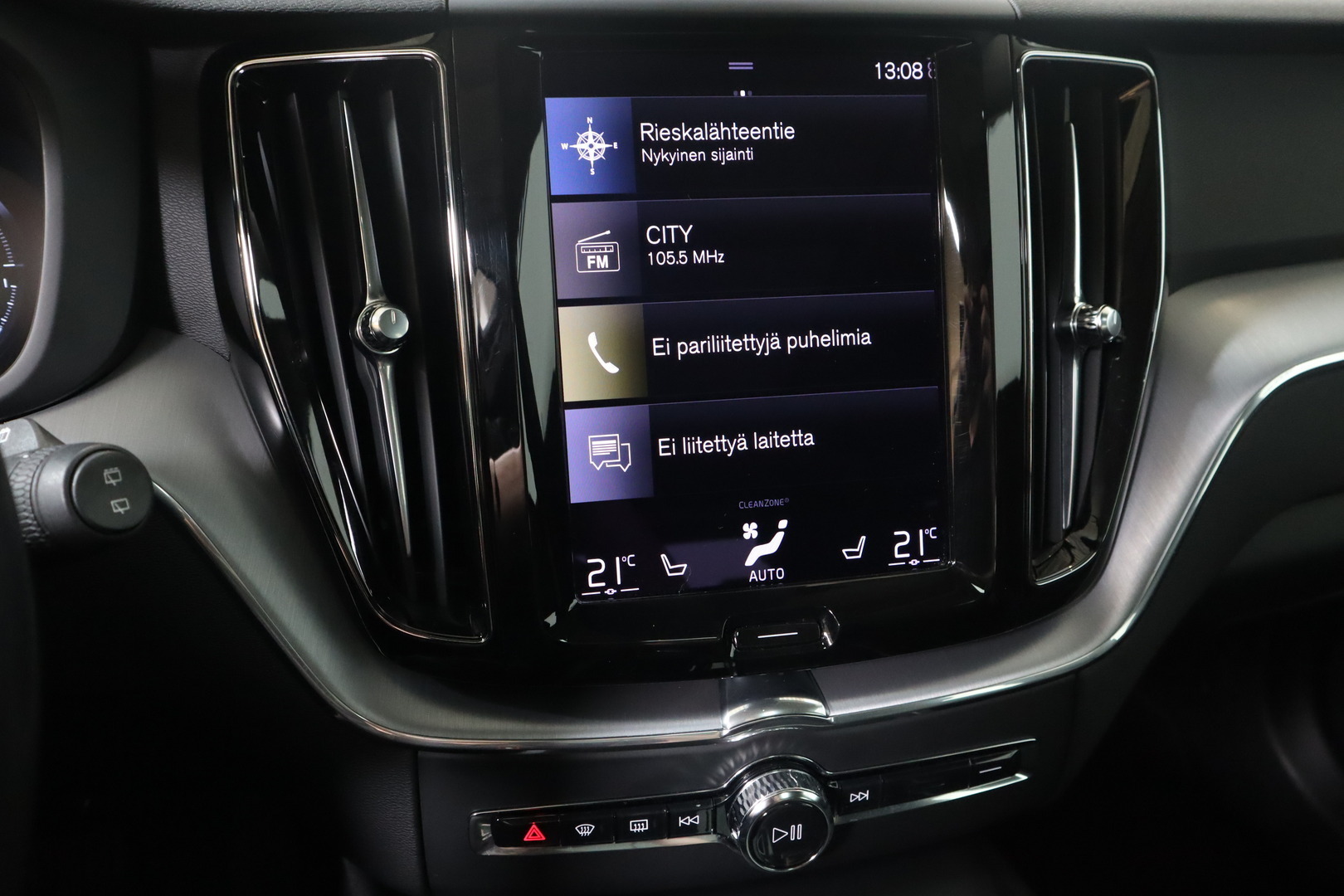 VOLVO XC60 2021