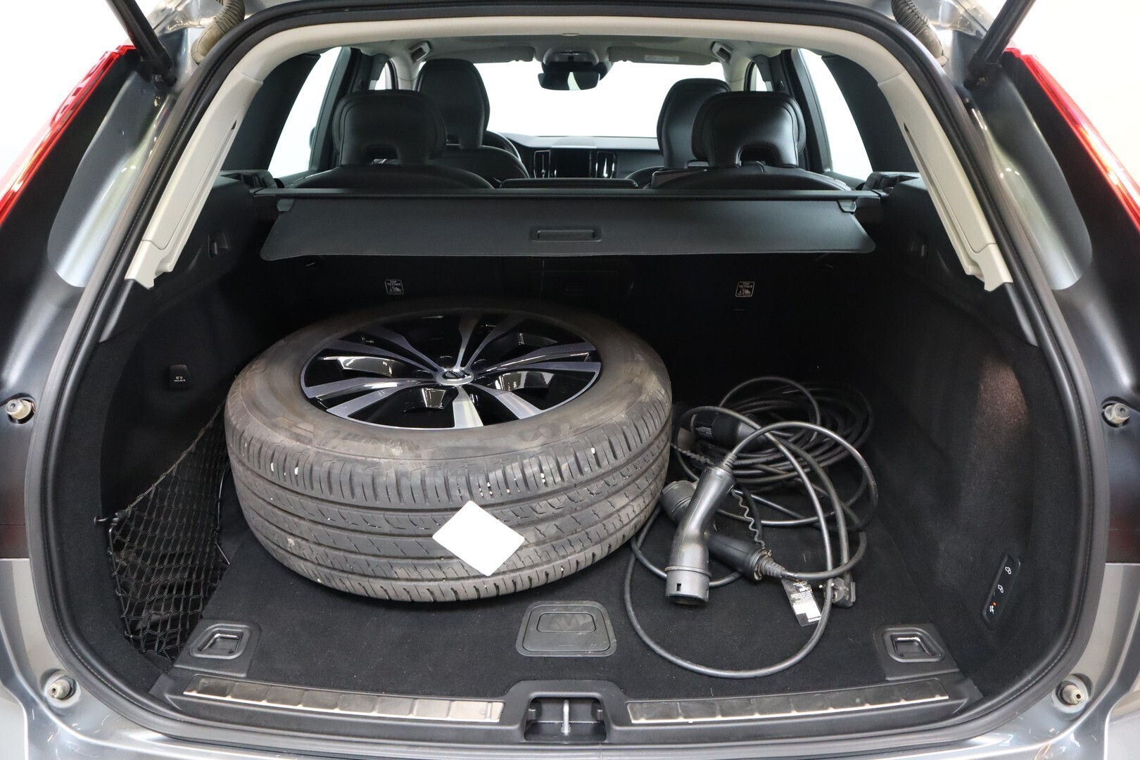 VOLVO XC60 2021