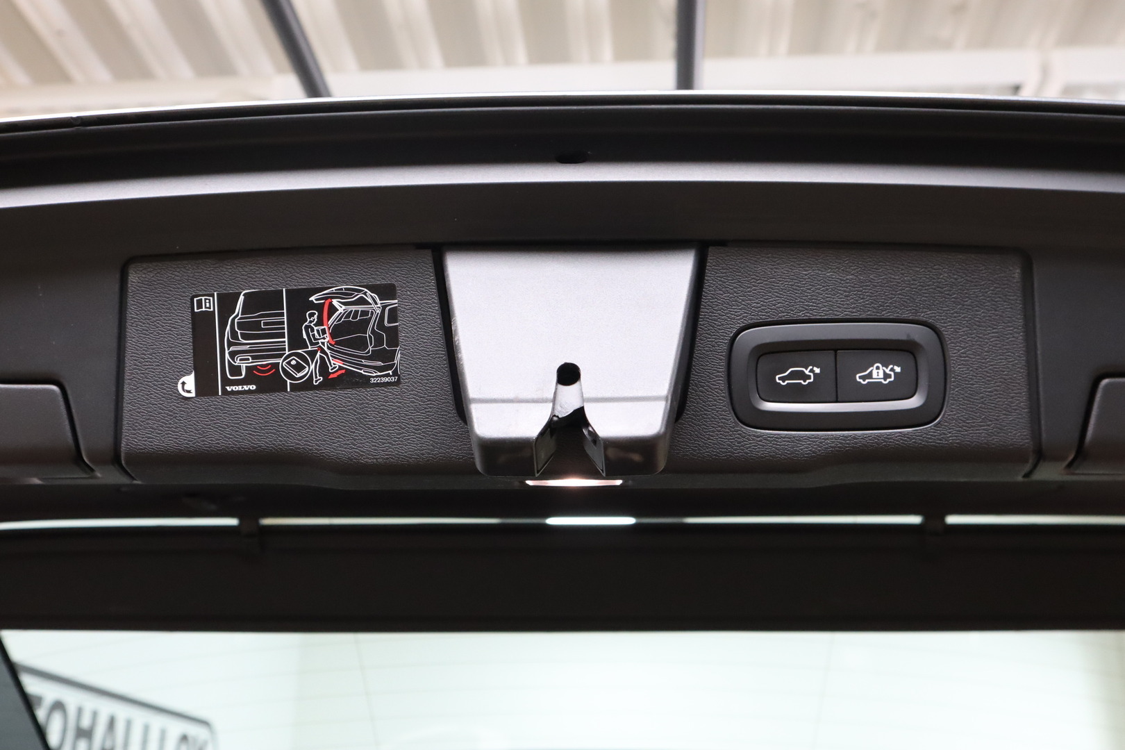 VOLVO XC60 2021