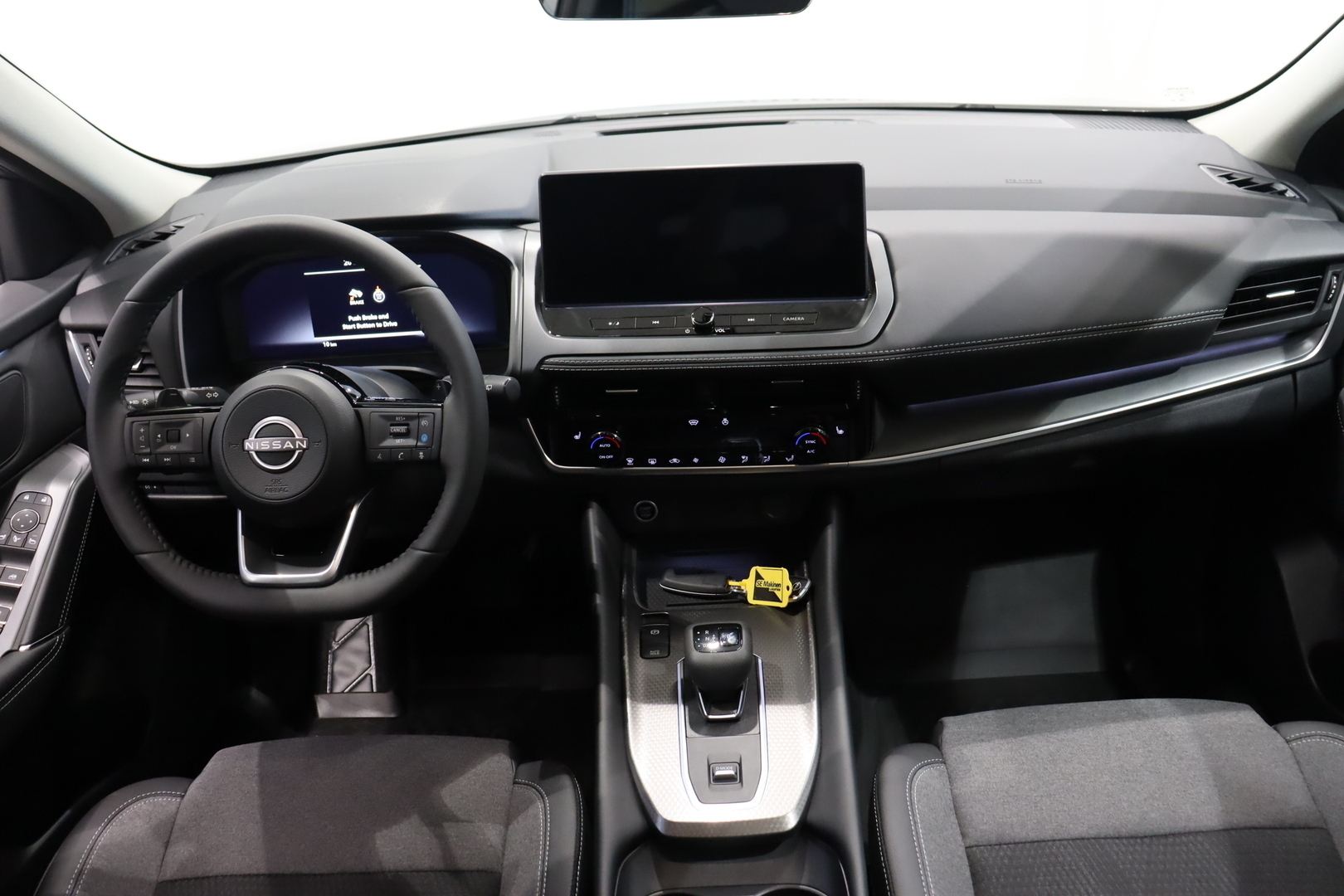 NISSAN Qashqai 2025