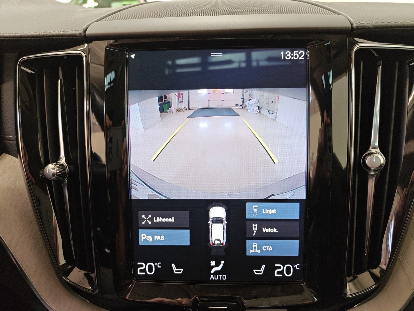 VOLVO XC60 2020
