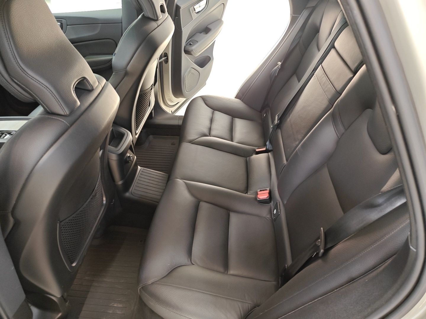 VOLVO XC60 2020