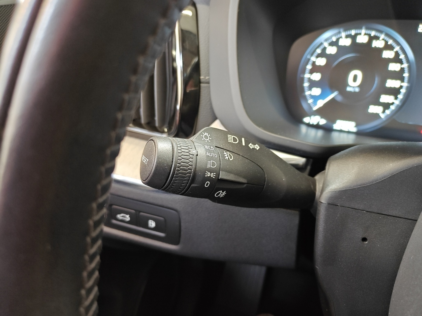 VOLVO XC60 2020