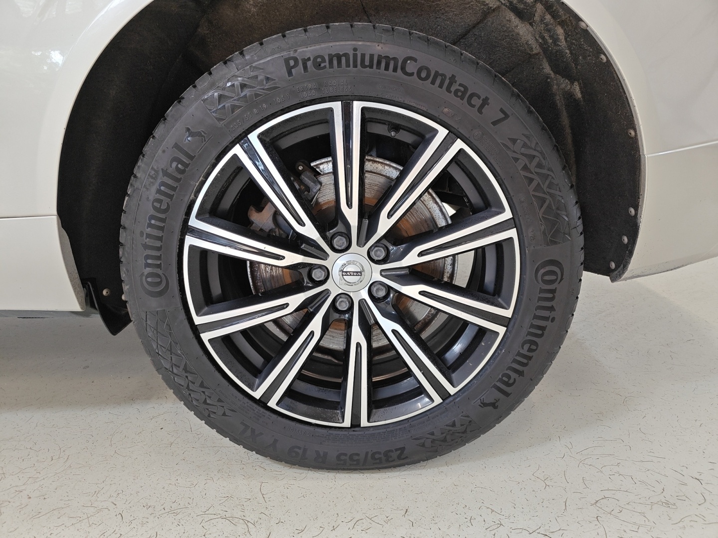 VOLVO XC60 2020
