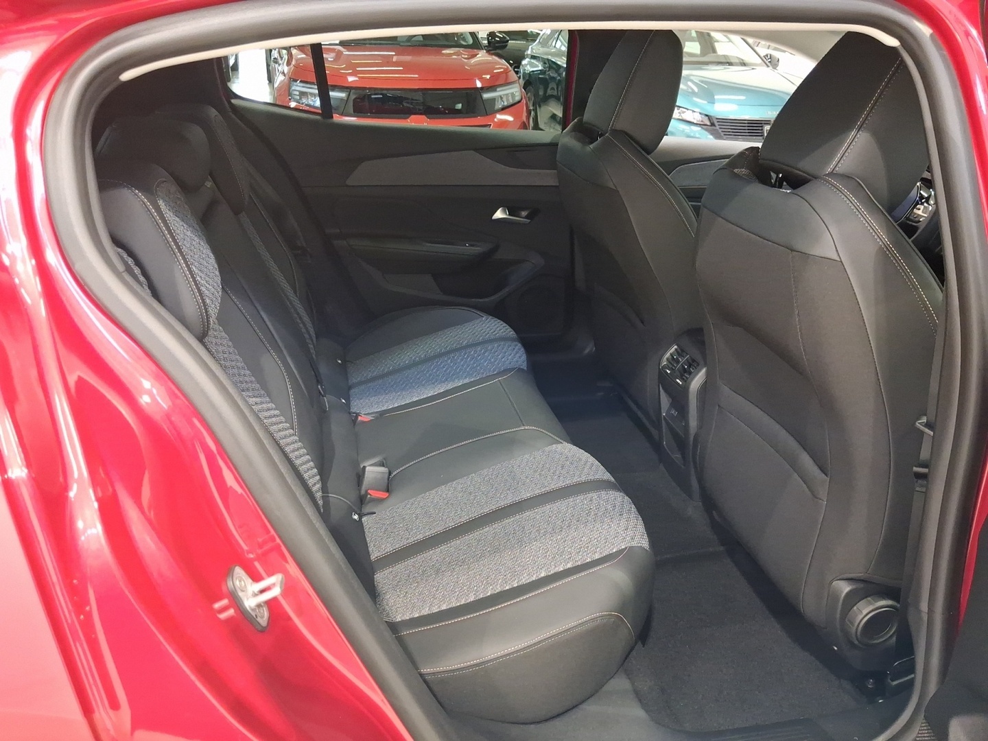 PEUGEOT 408 2026
