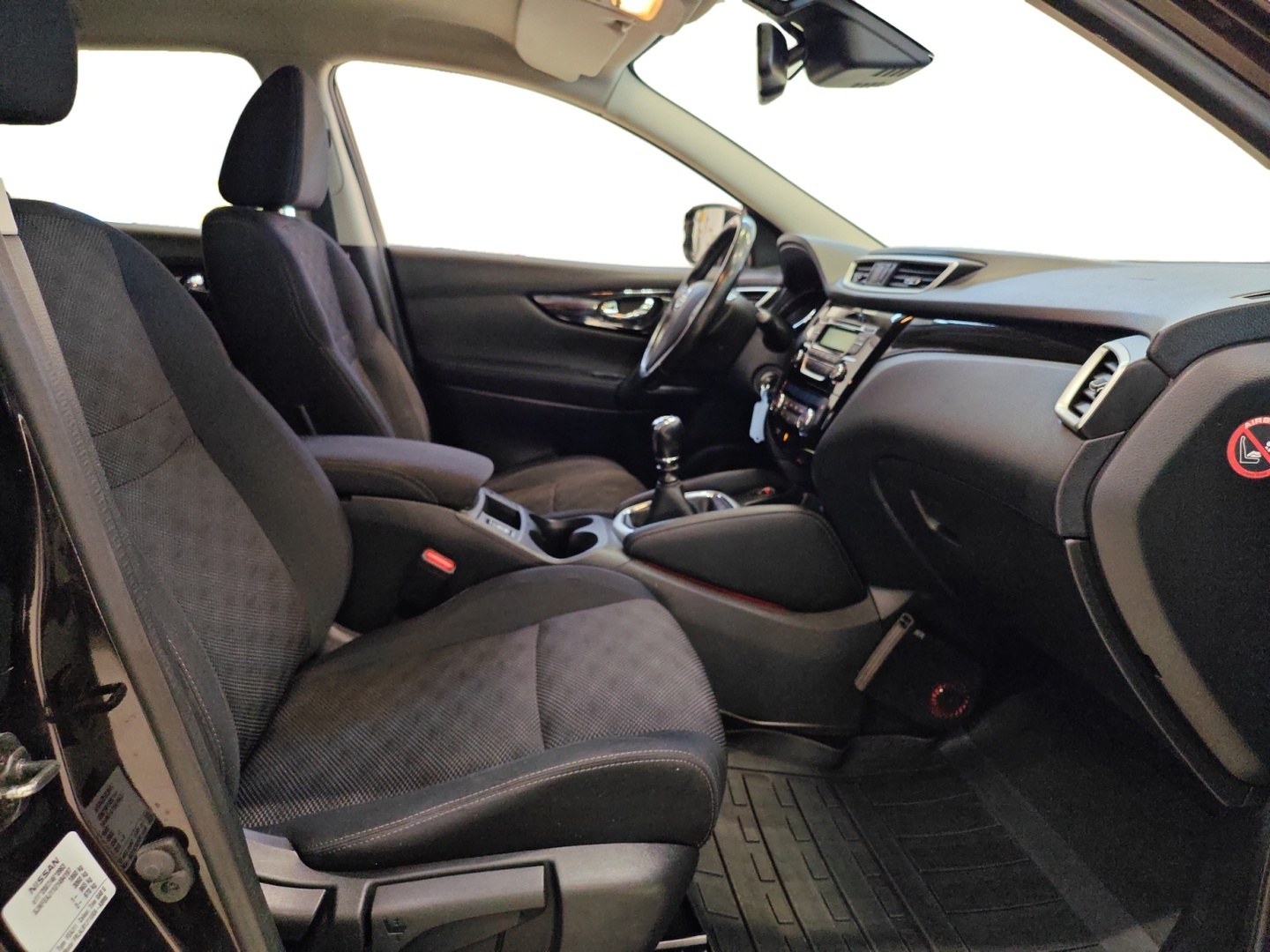 NISSAN Qashqai 17