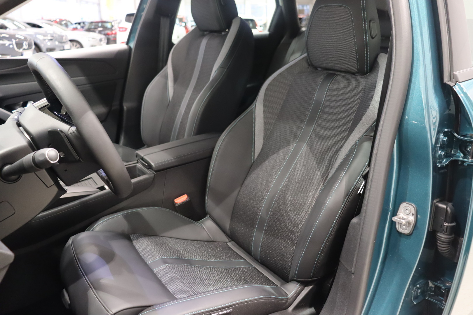 PEUGEOT 308 2023