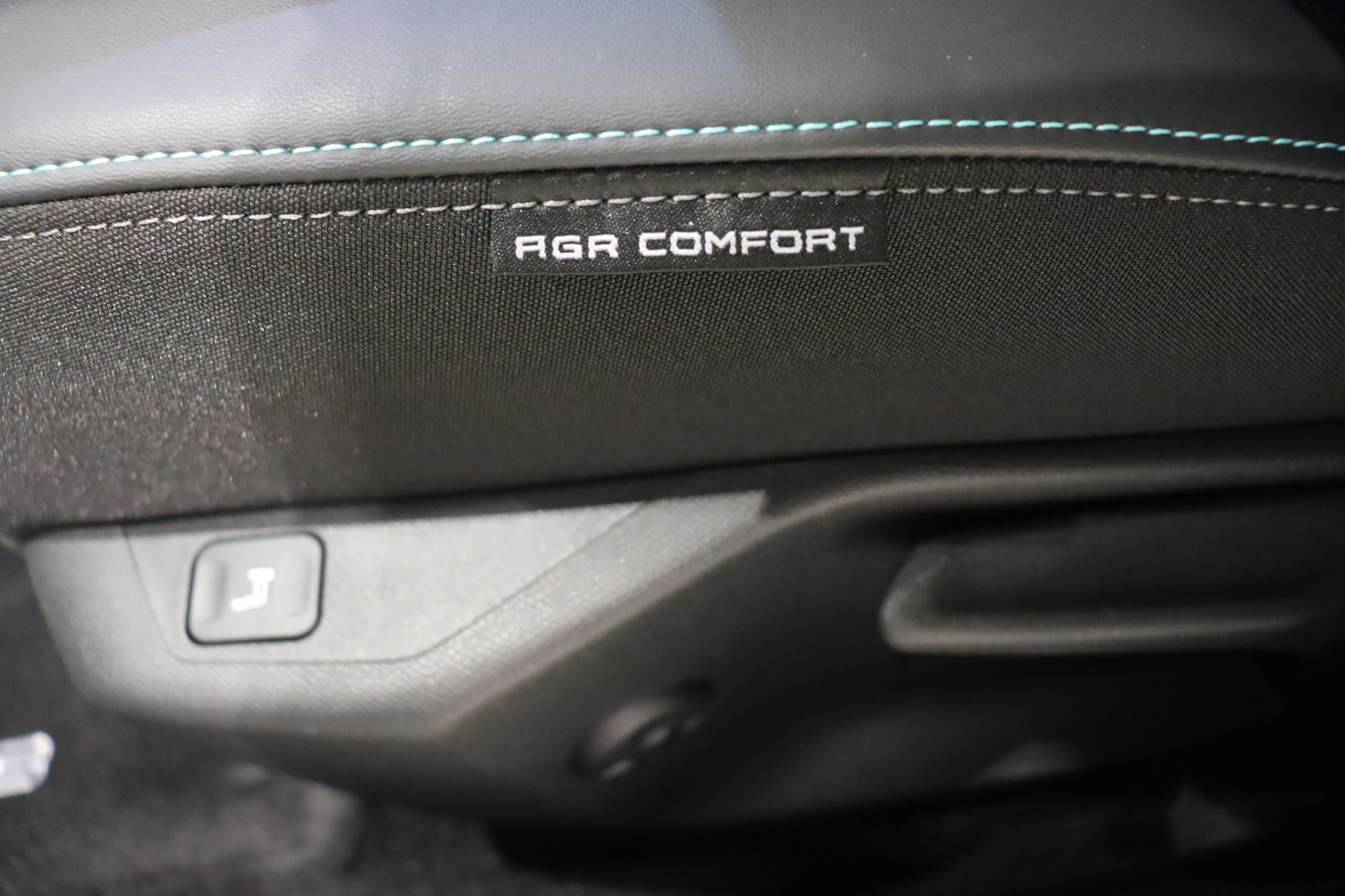 PEUGEOT 308 2023