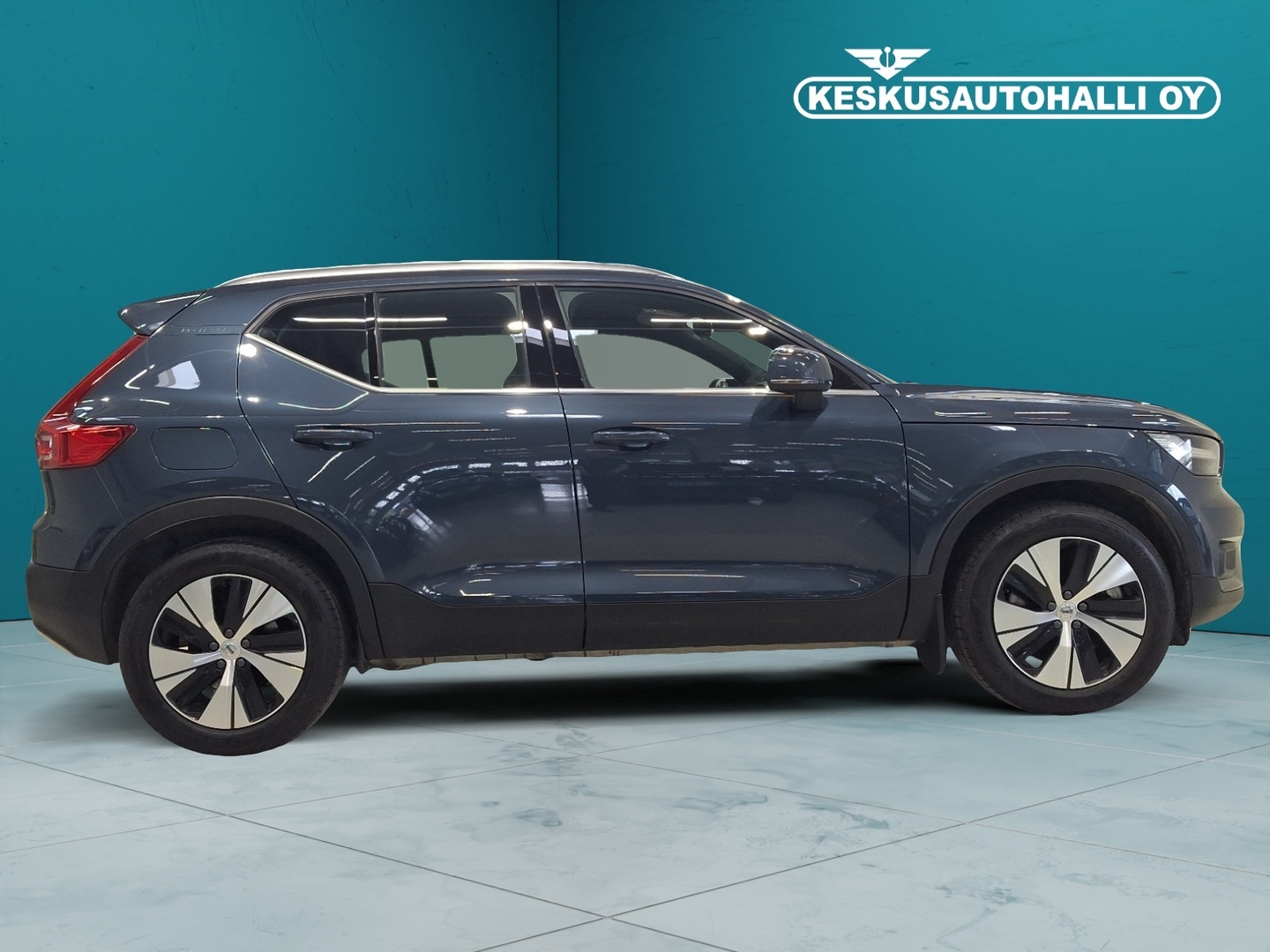 VOLVO XC40 2021