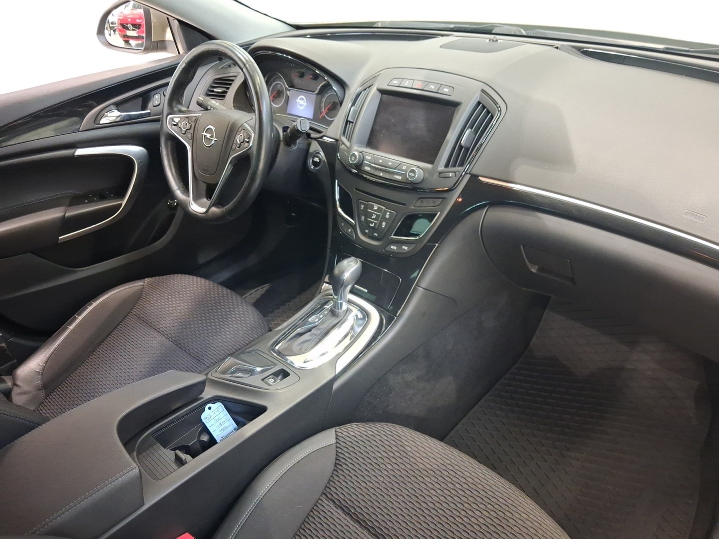 OPEL Insignia 12