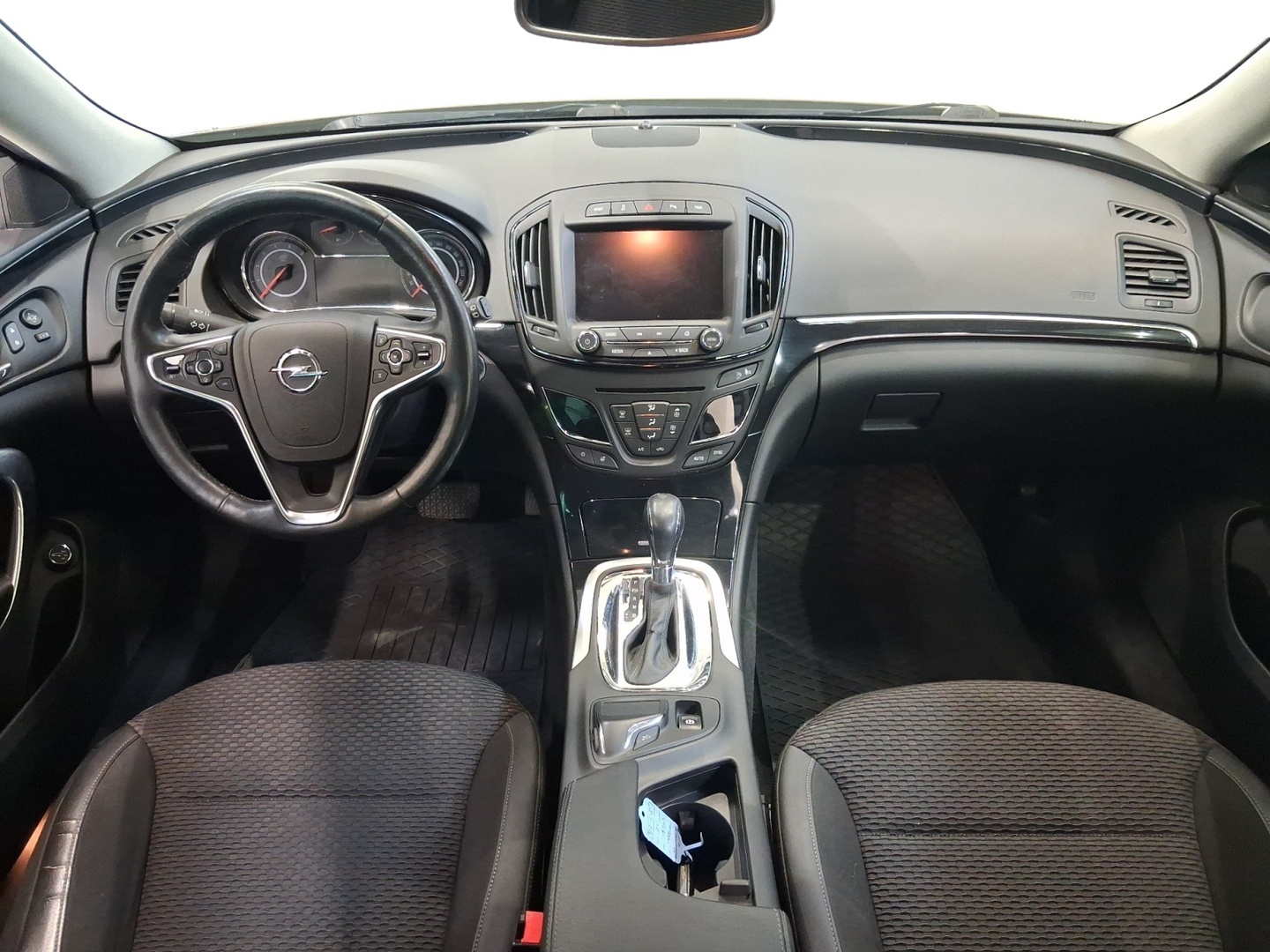 OPEL Insignia 13