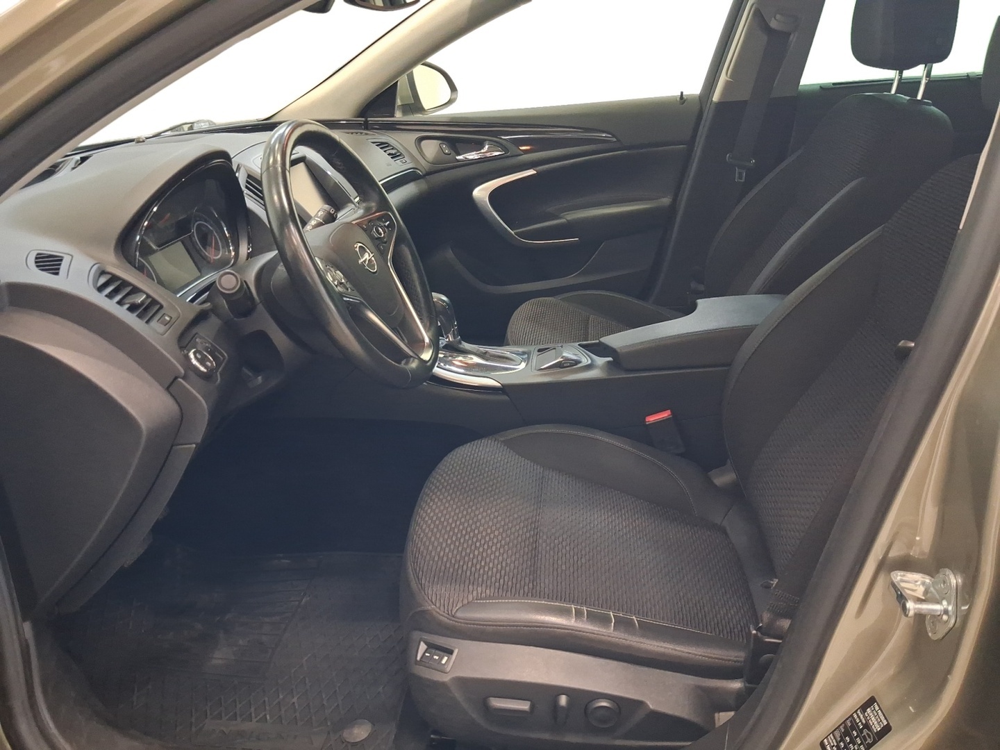 OPEL Insignia 9