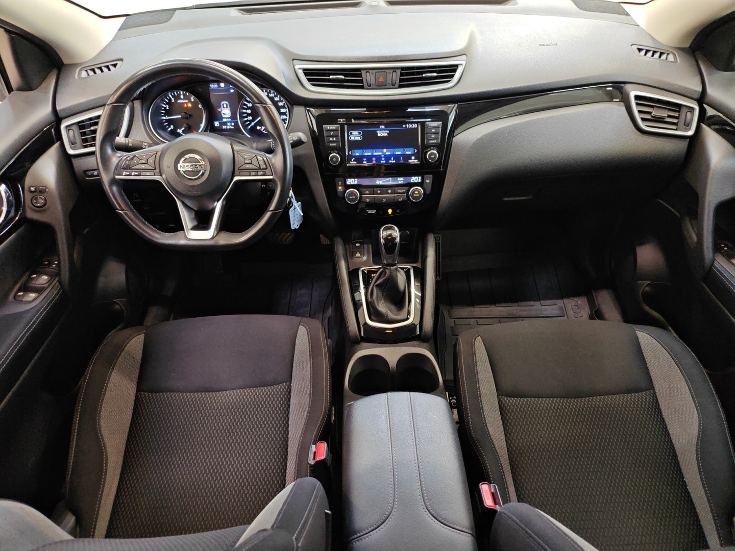 NISSAN Qashqai 2020