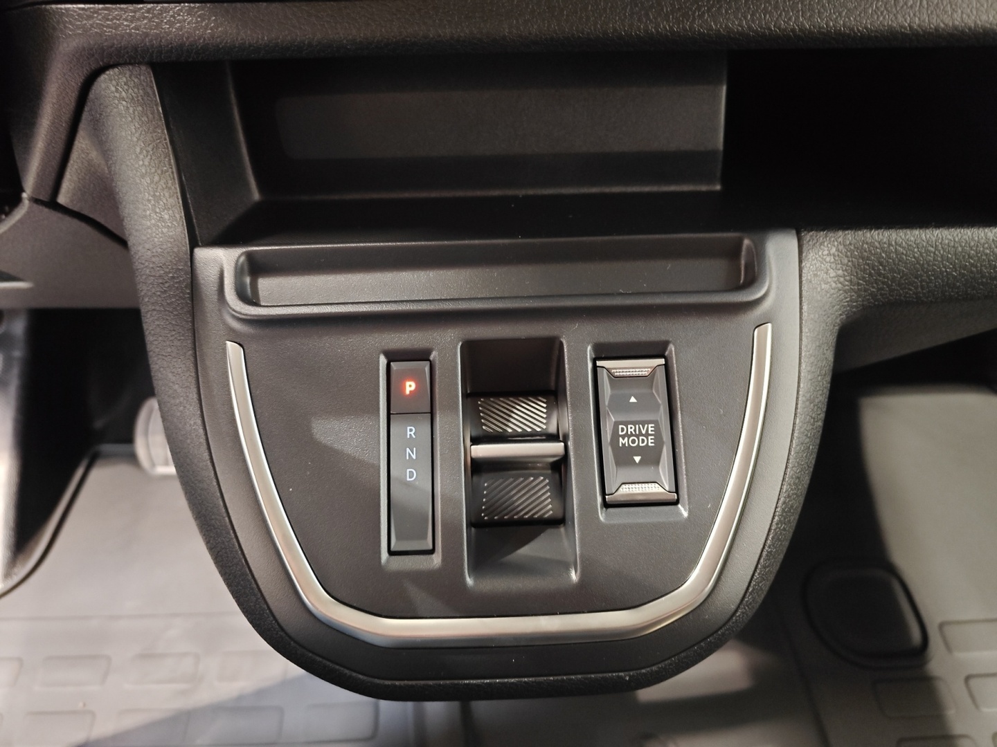 PEUGEOT Expert 2026