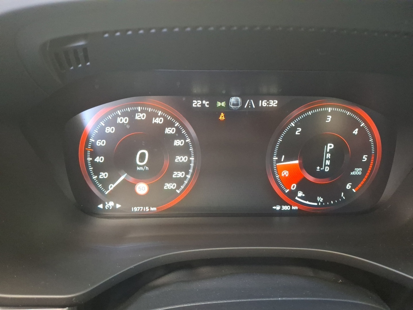 VOLVO XC60 2019