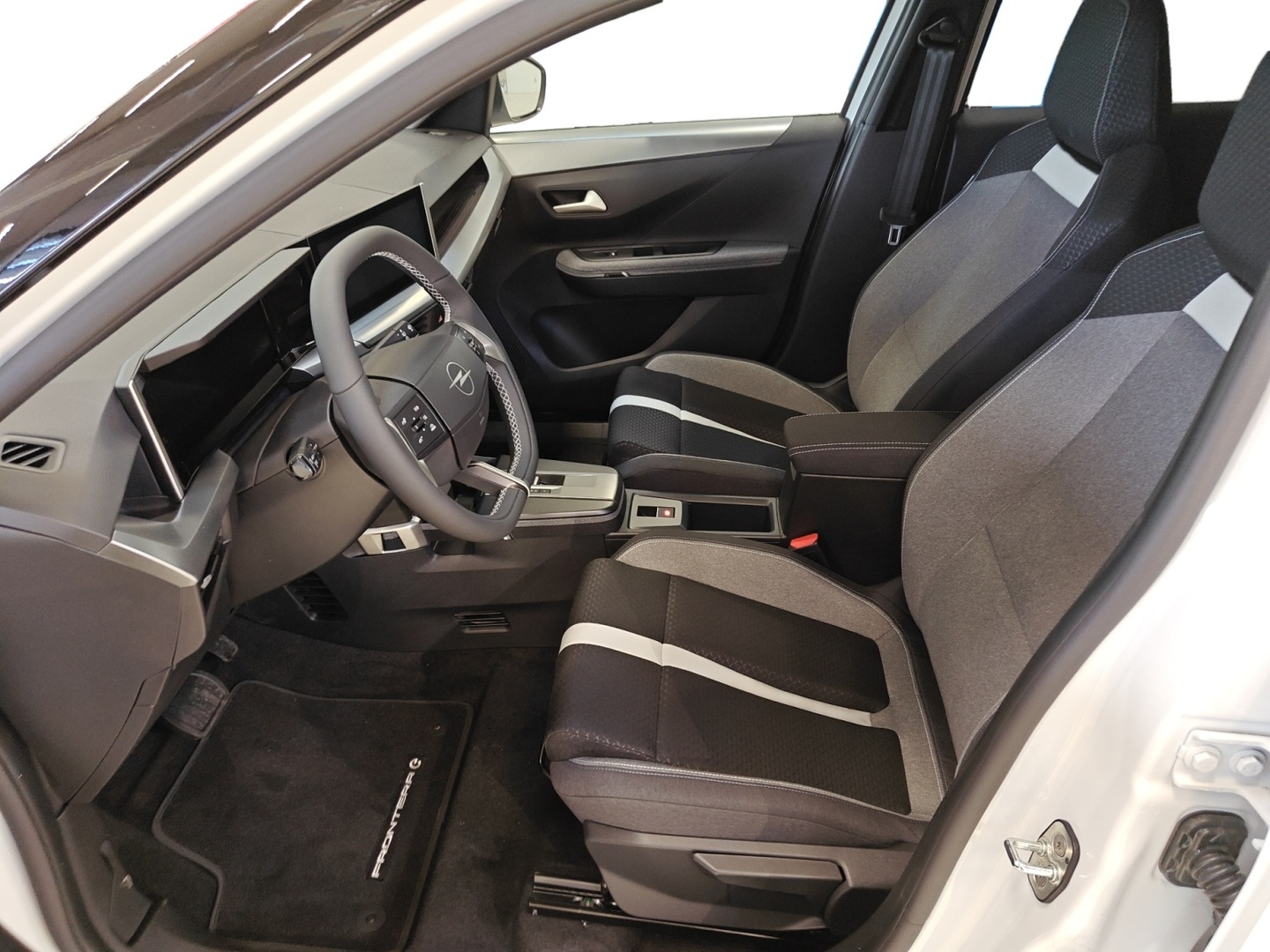 OPEL Frontera 2026