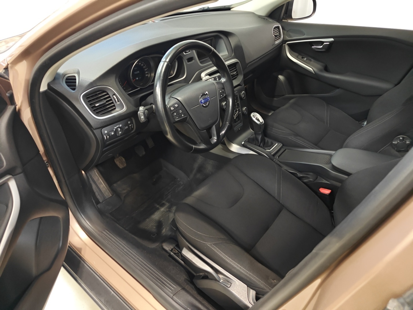 VOLVO V40 Cross Country 2013