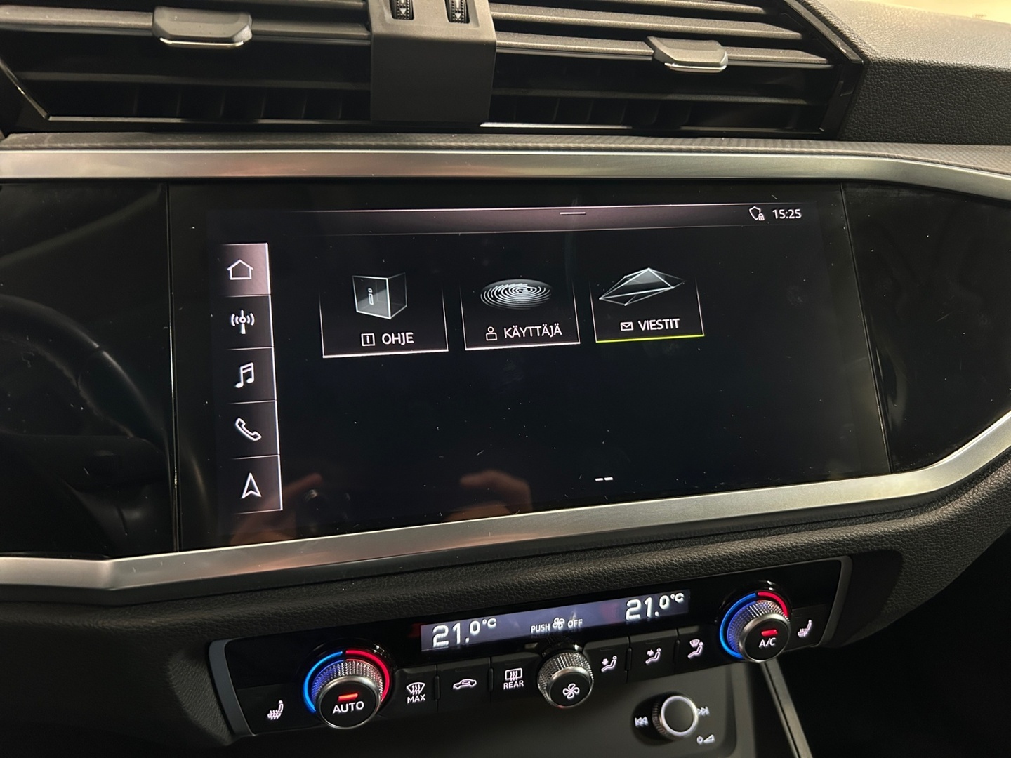 AUDI Q3 2019