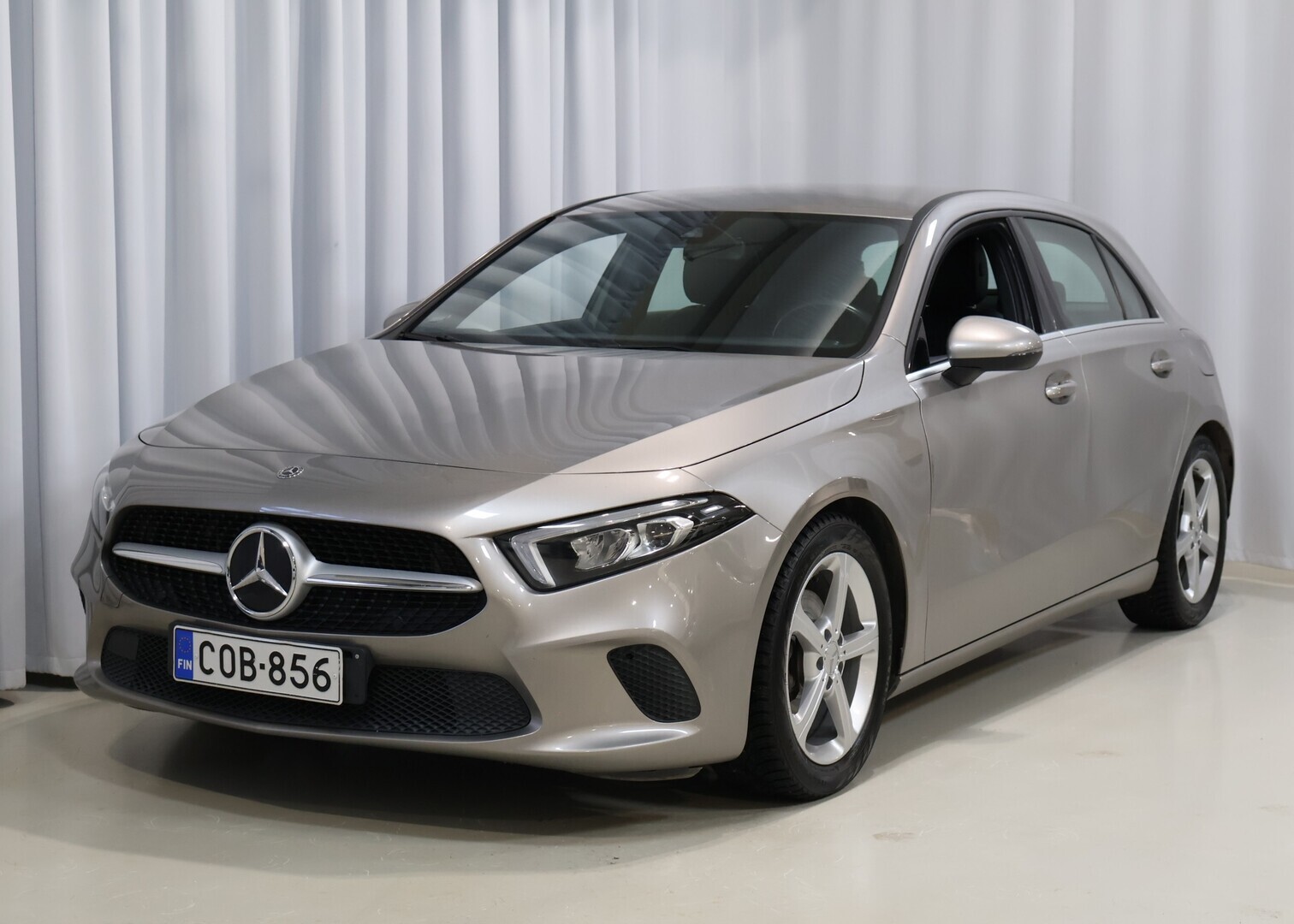 MERCEDES-BENZ A 2019
