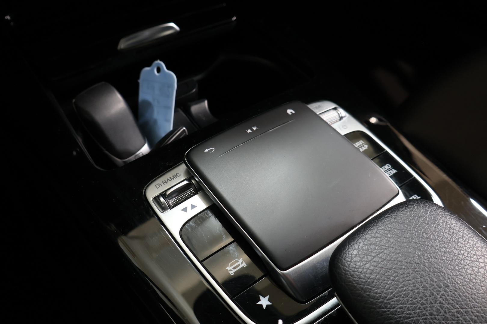 MERCEDES-BENZ A 2019