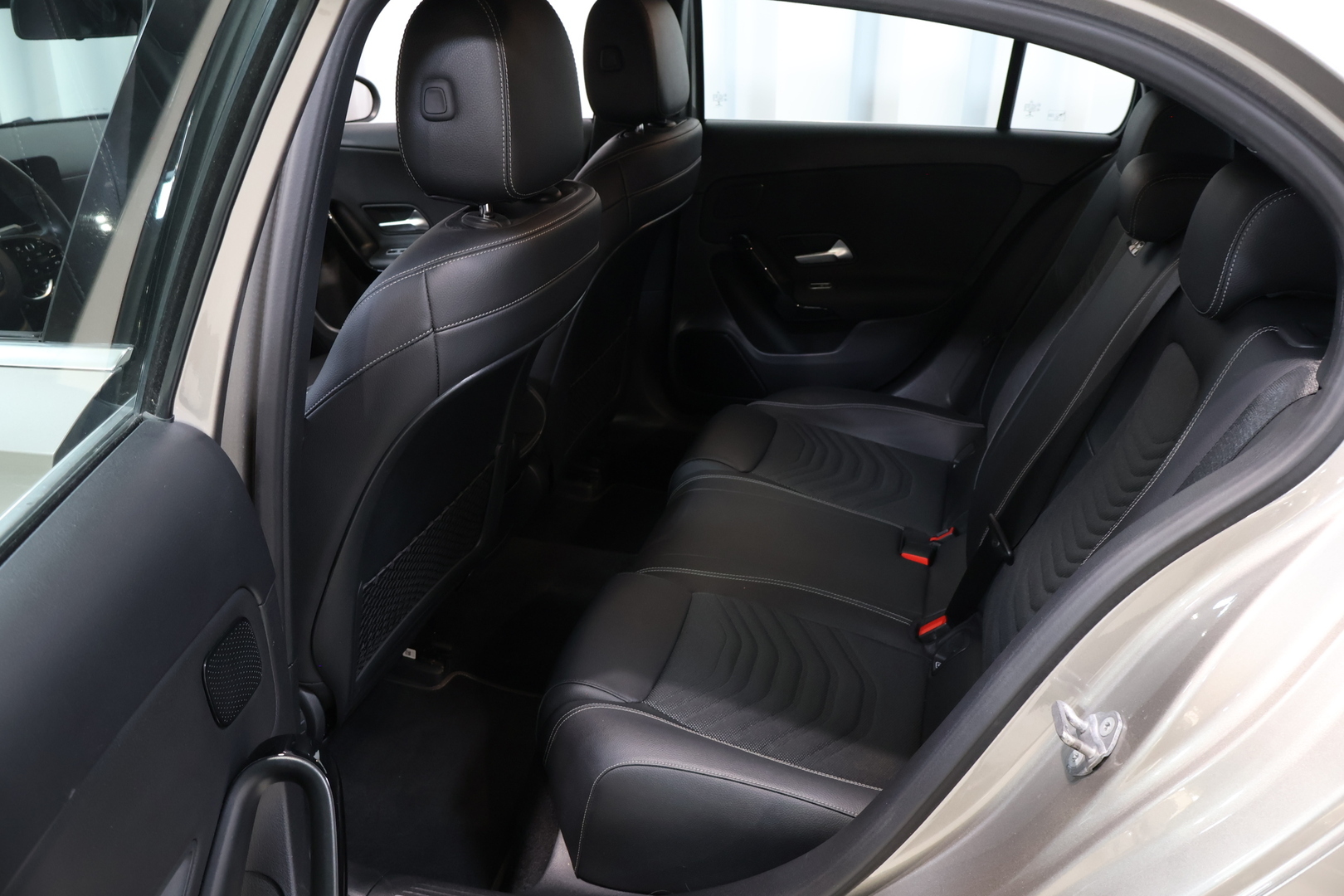 MERCEDES-BENZ A 2019