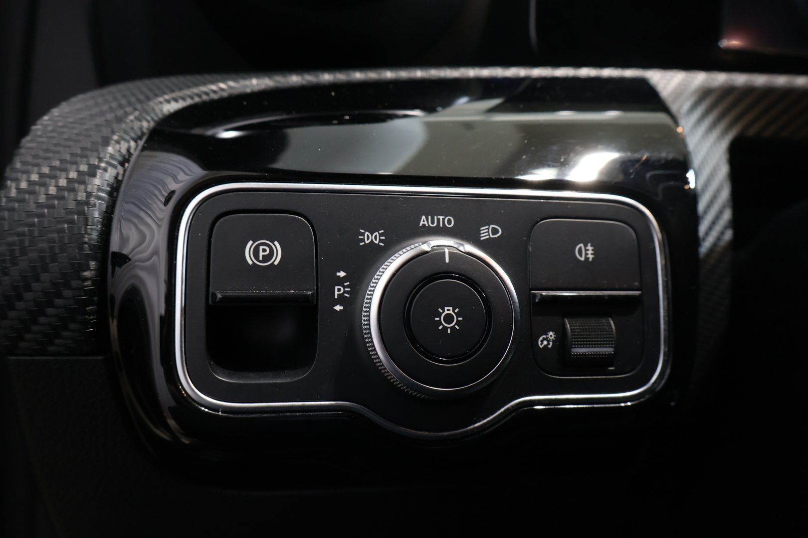 MERCEDES-BENZ A 2019