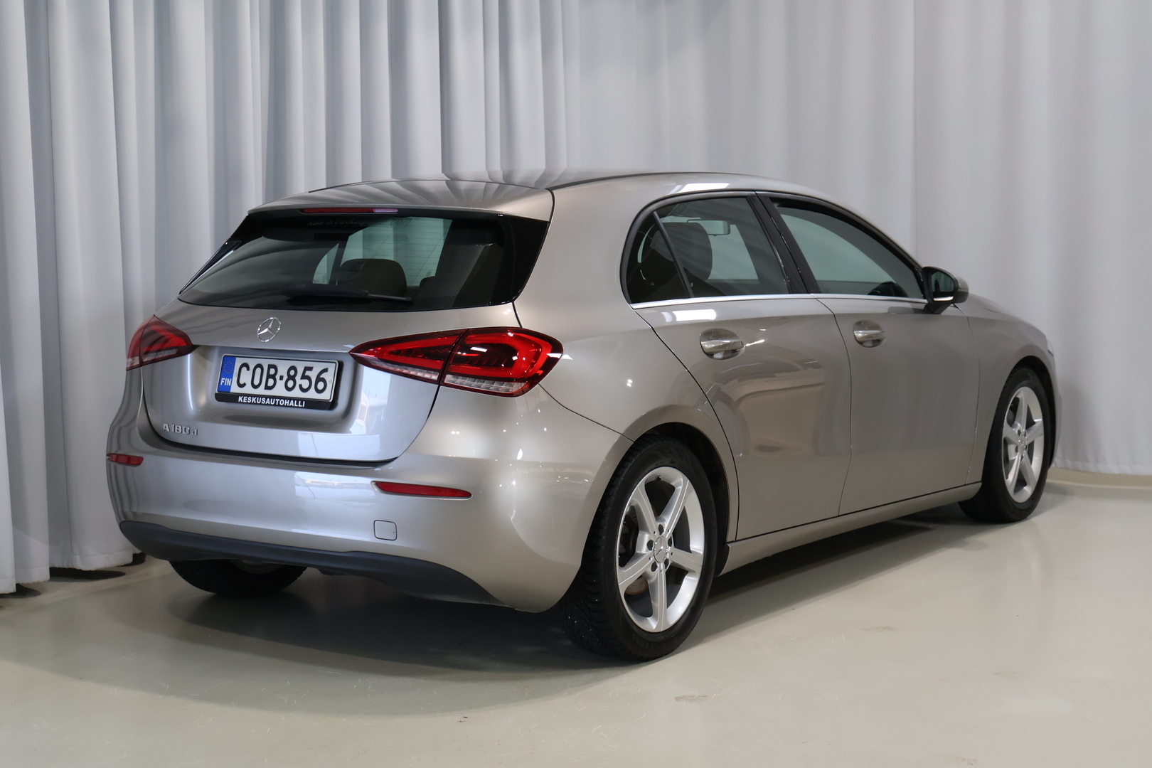 MERCEDES-BENZ A 2019