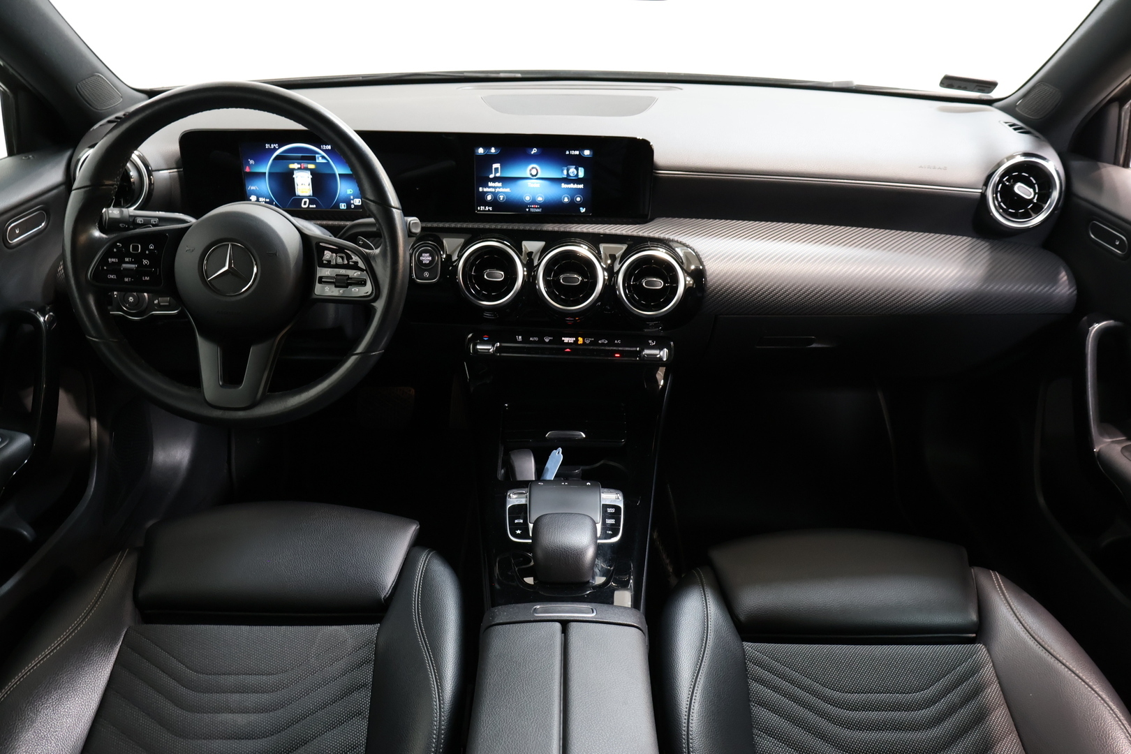 MERCEDES-BENZ A 2019