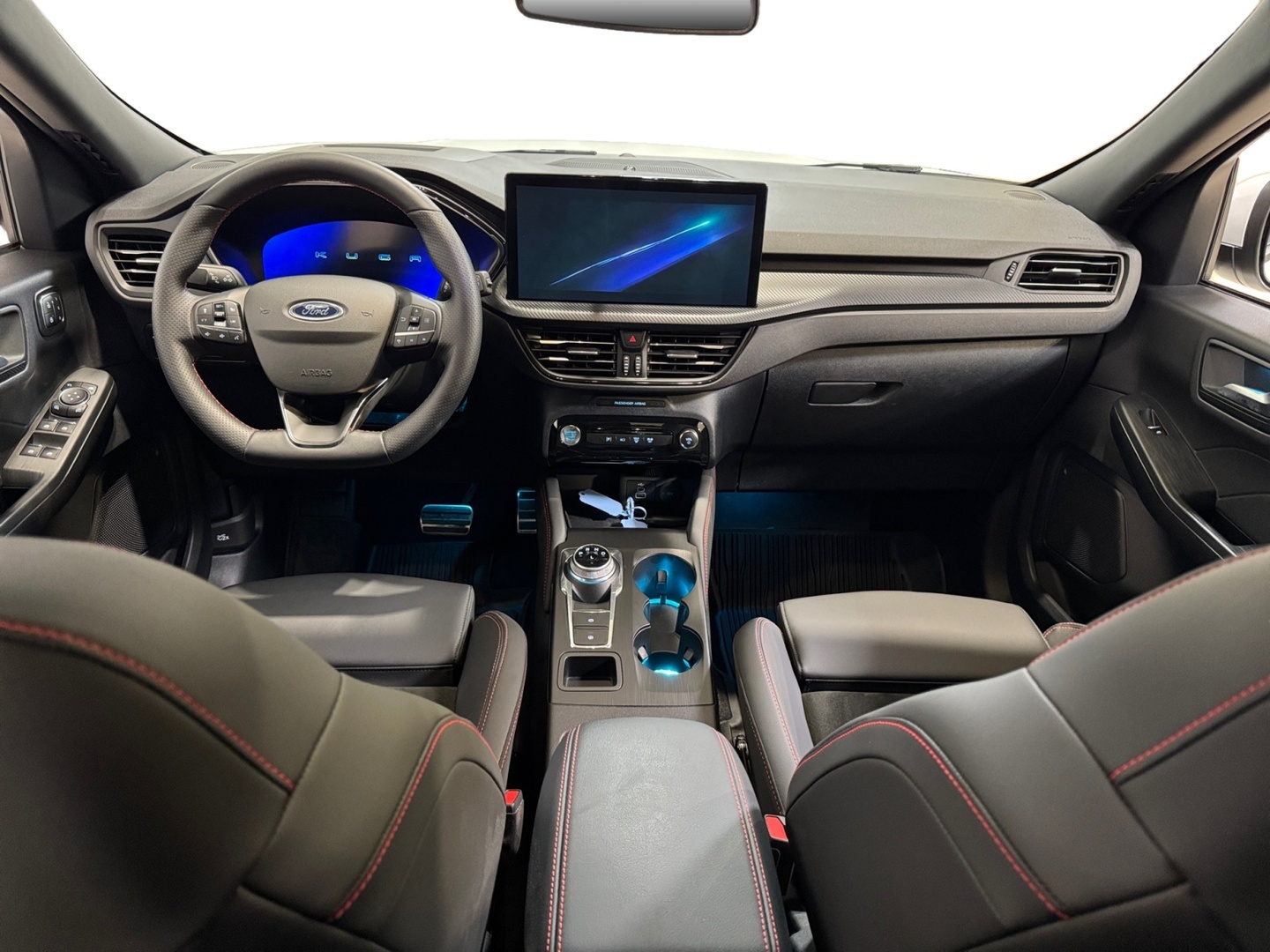 FORD Kuga 2025
