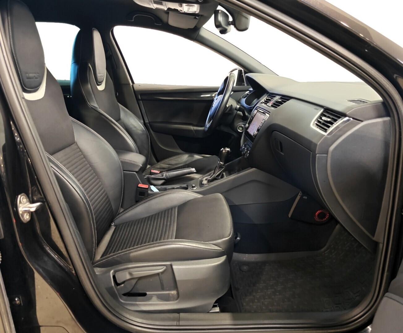 SKODA Octavia 2015