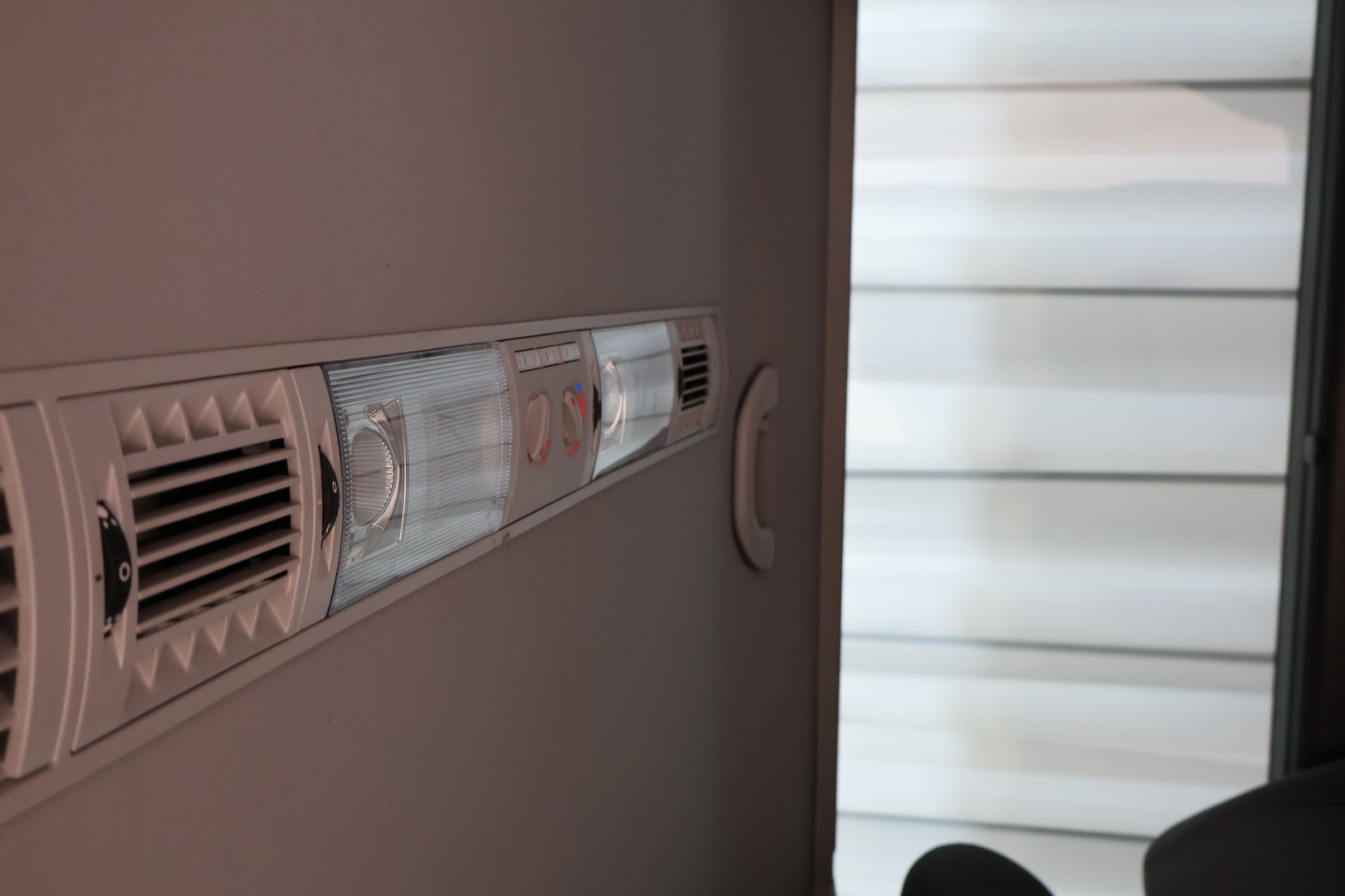 VOLKSWAGEN Caravelle 2014