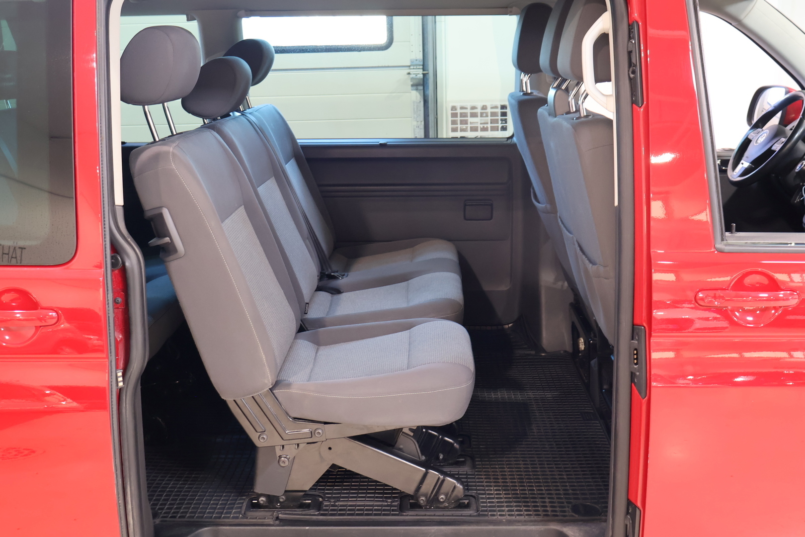 VOLKSWAGEN Caravelle 2014