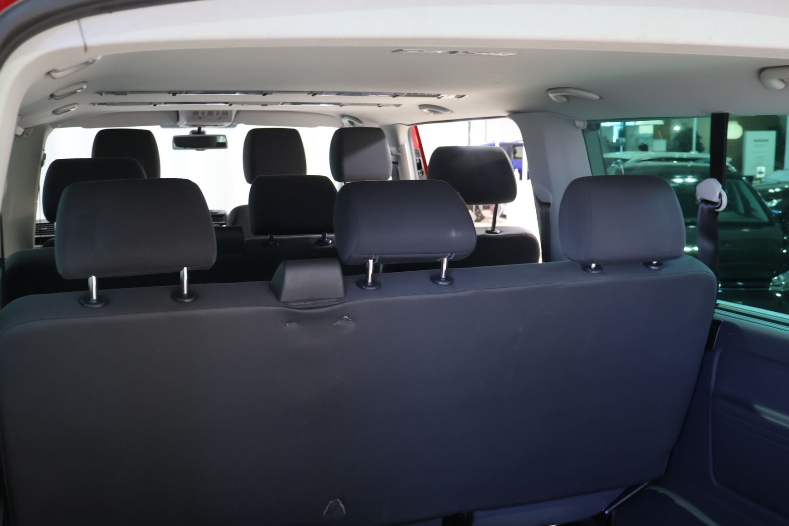 VOLKSWAGEN Caravelle 2014