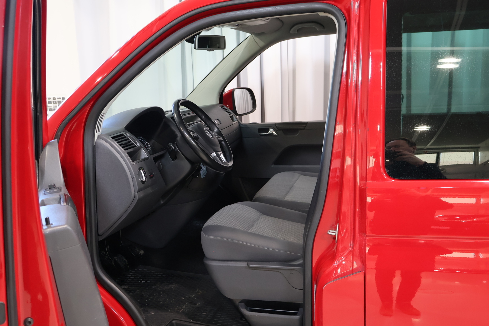 VOLKSWAGEN Caravelle 2014