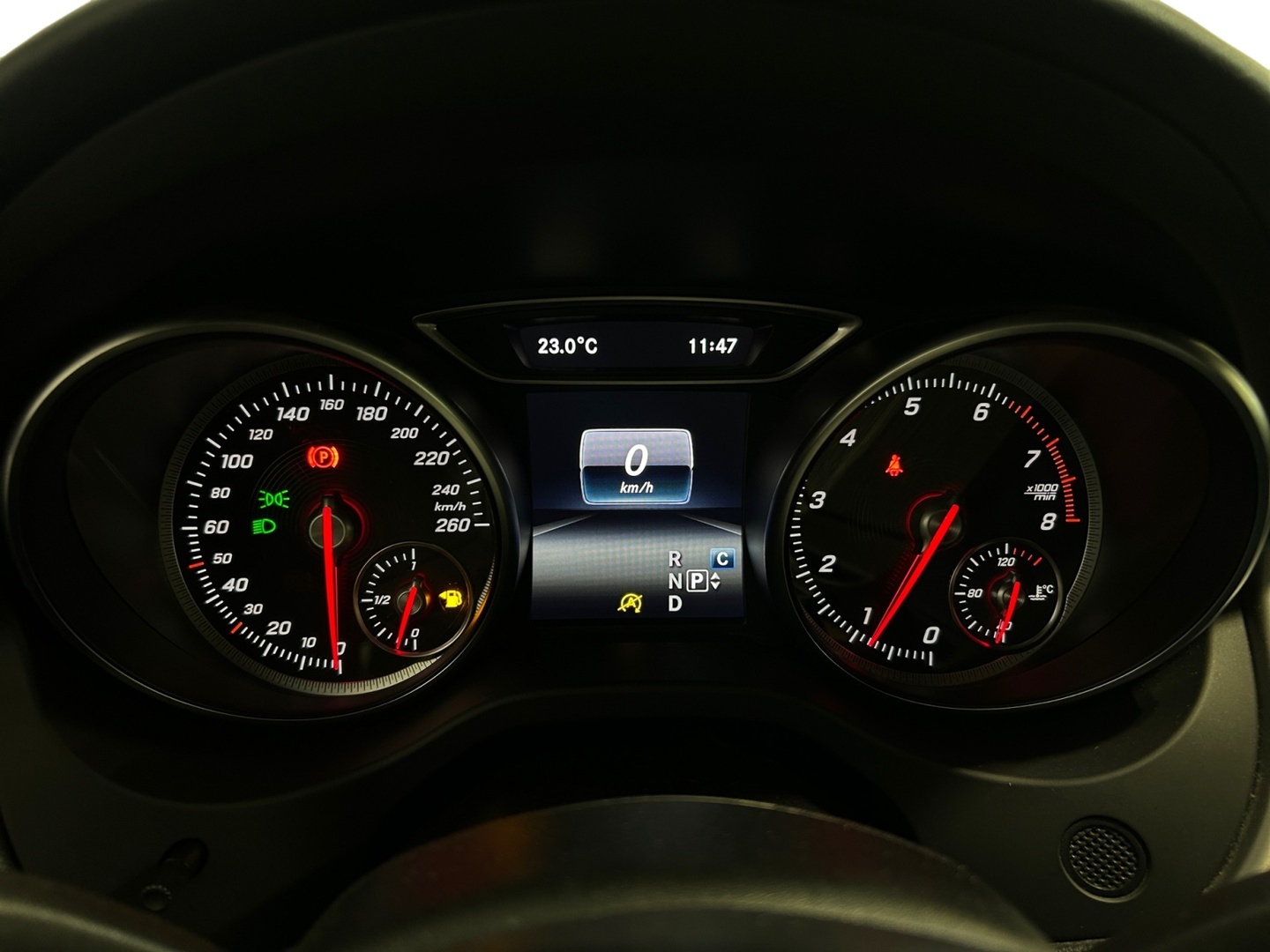 MERCEDES-BENZ CLA 2017