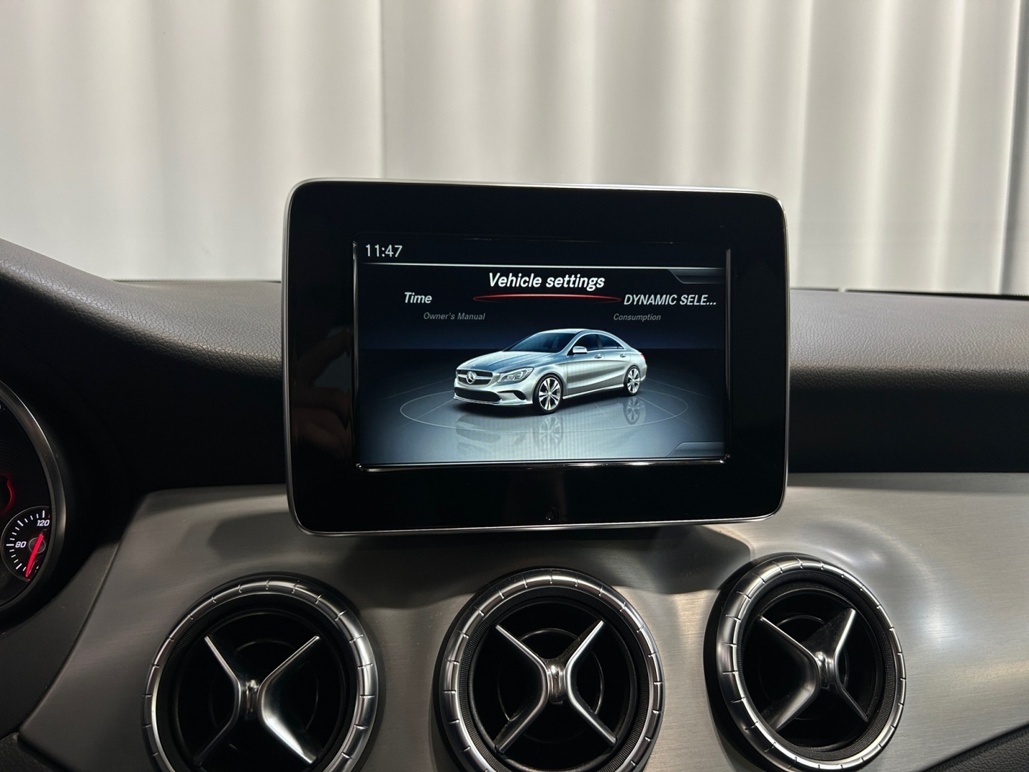 MERCEDES-BENZ CLA 2017