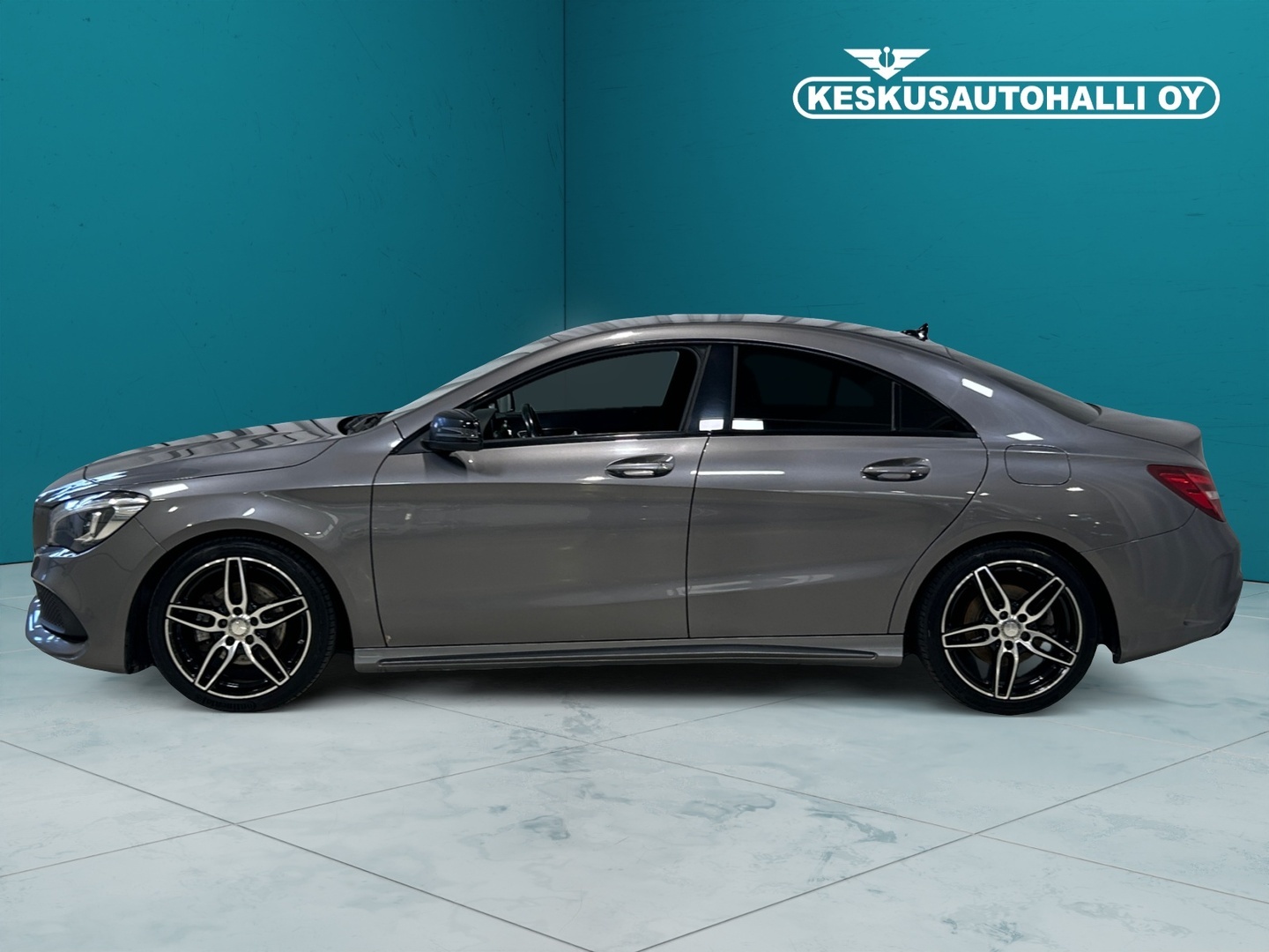 MERCEDES-BENZ CLA 2017