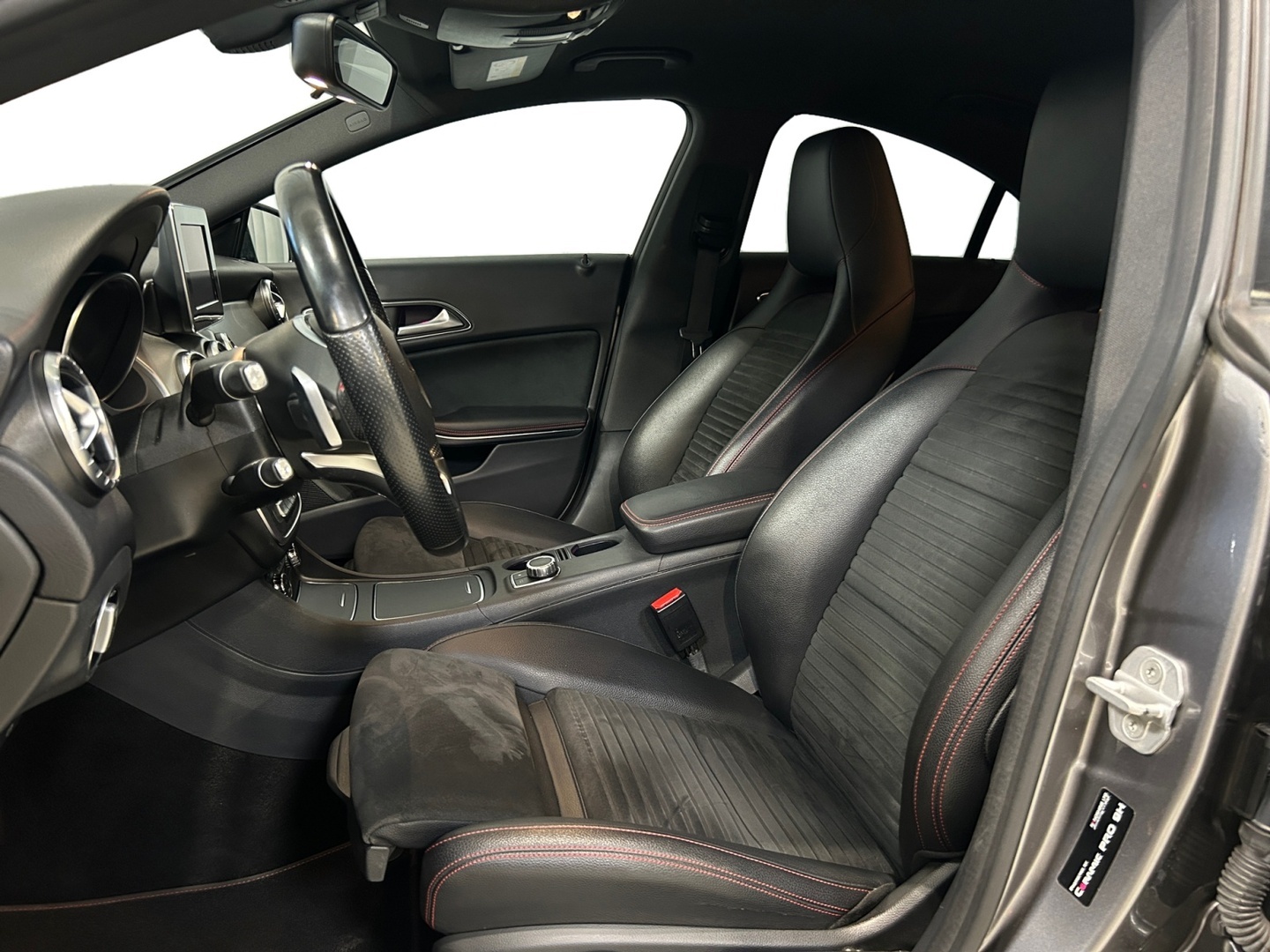 MERCEDES-BENZ CLA 2017