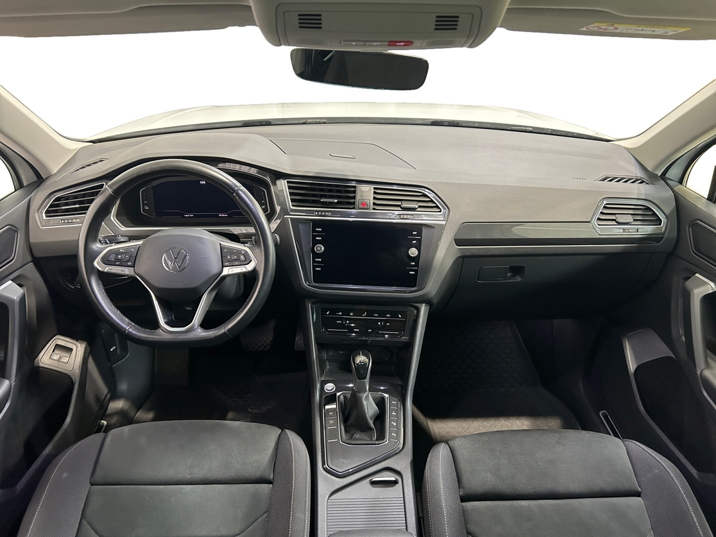 VOLKSWAGEN Tiguan 2021
