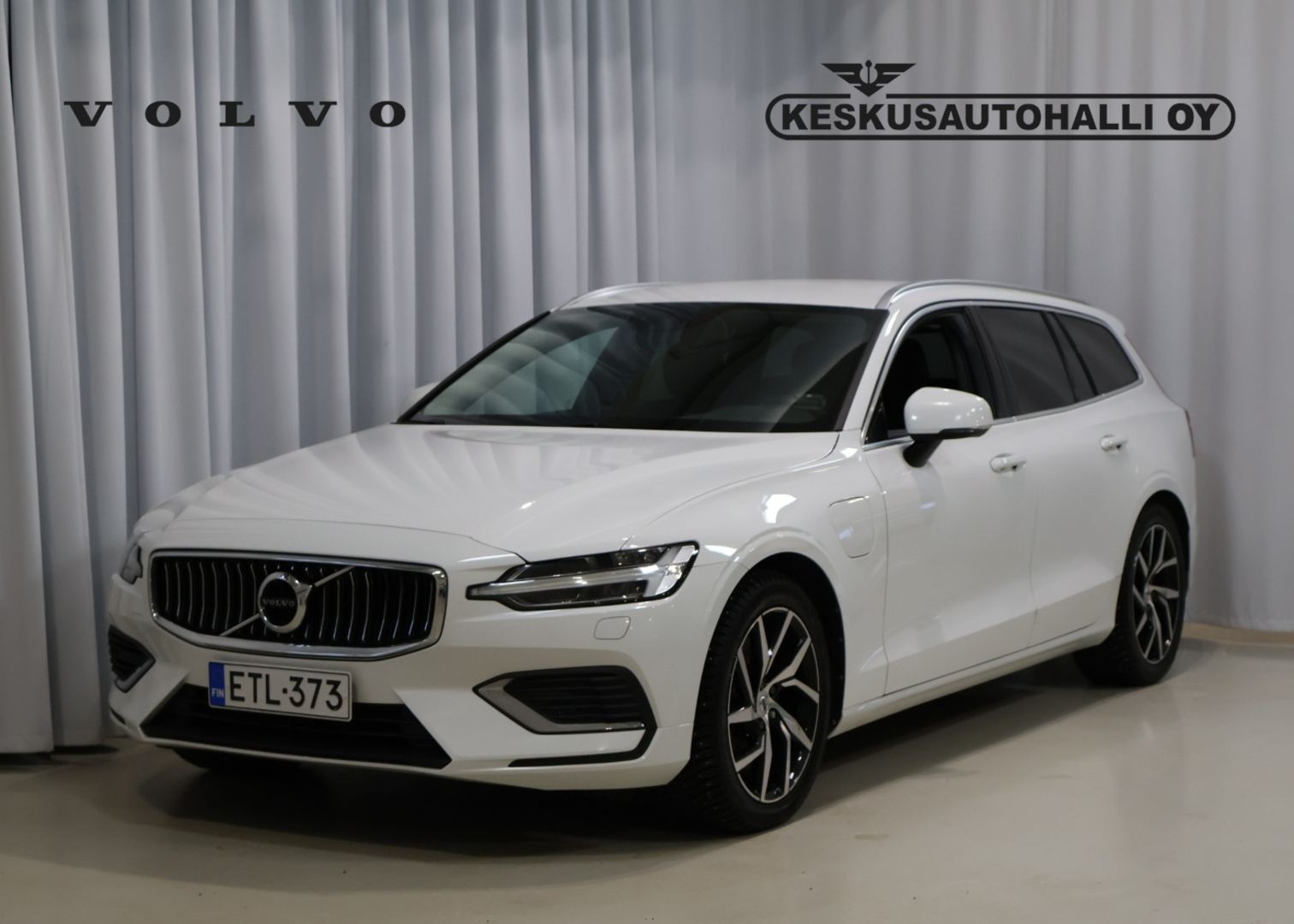 VOLVO V60 2021