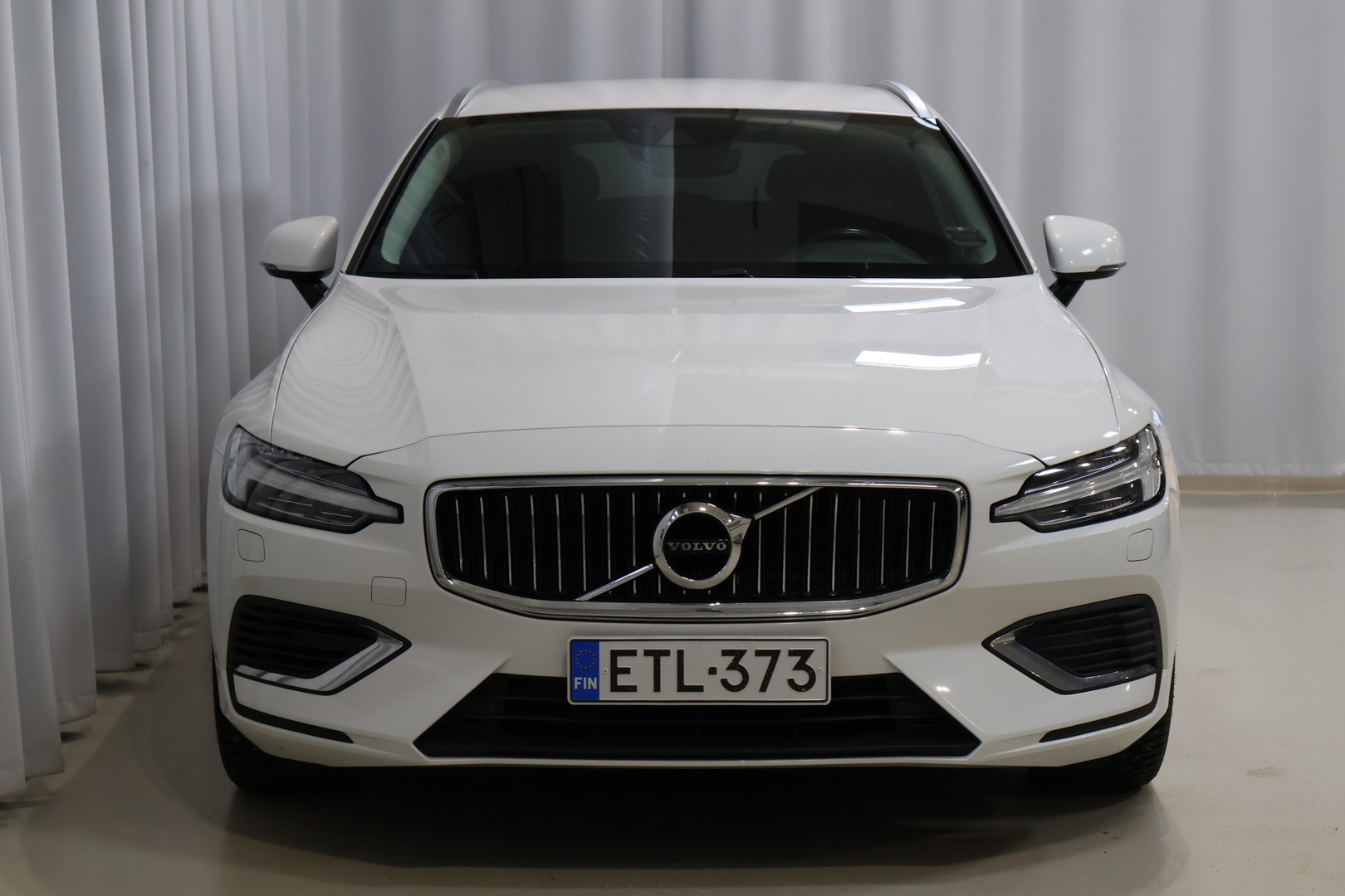 VOLVO V60 2021